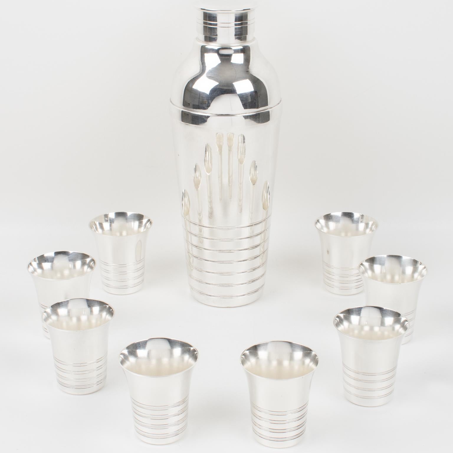 Art Deco Silver Plate Cocktail Shaker and Eight Barware Glasses, France 1940s For Sale 5