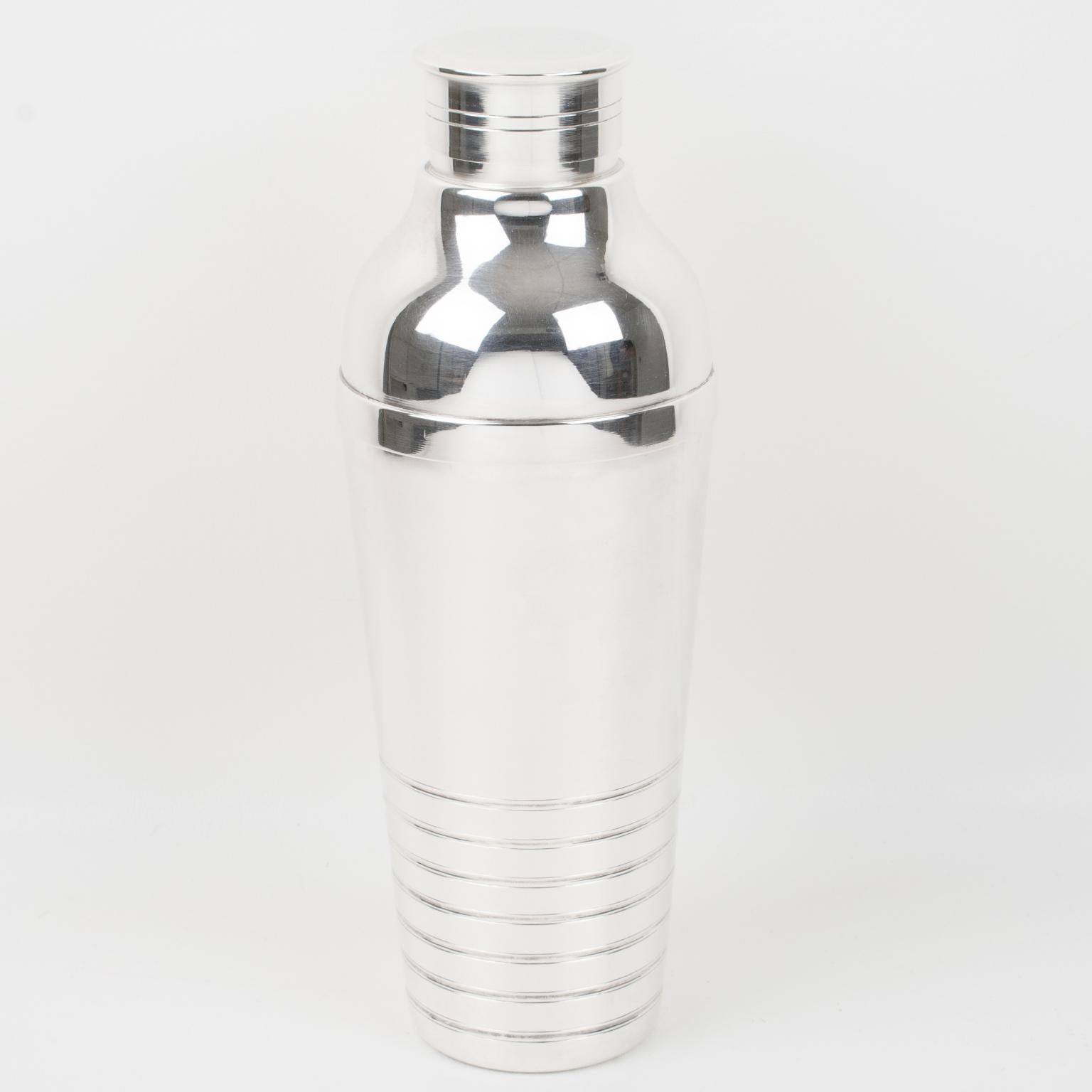 French Art Deco Silver Plate Cocktail Shaker and Eight Barware Glasses, France 1940s For Sale