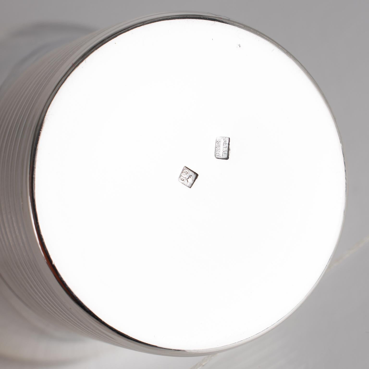 Shakers da cocktail in argento Art Deco e sei bicchieri da bar, circa 1940 in vendita 7