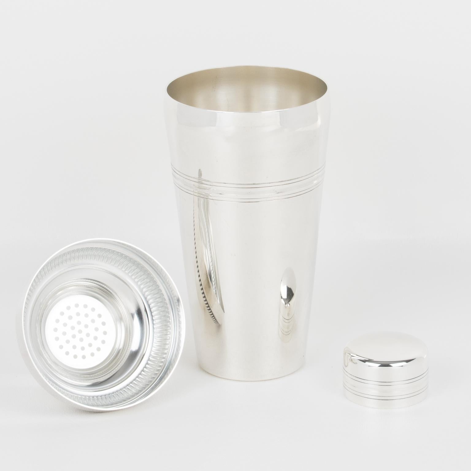 French Art Deco Silver Plate Cocktail Shaker by Gelb, Paris 1940s For Sale