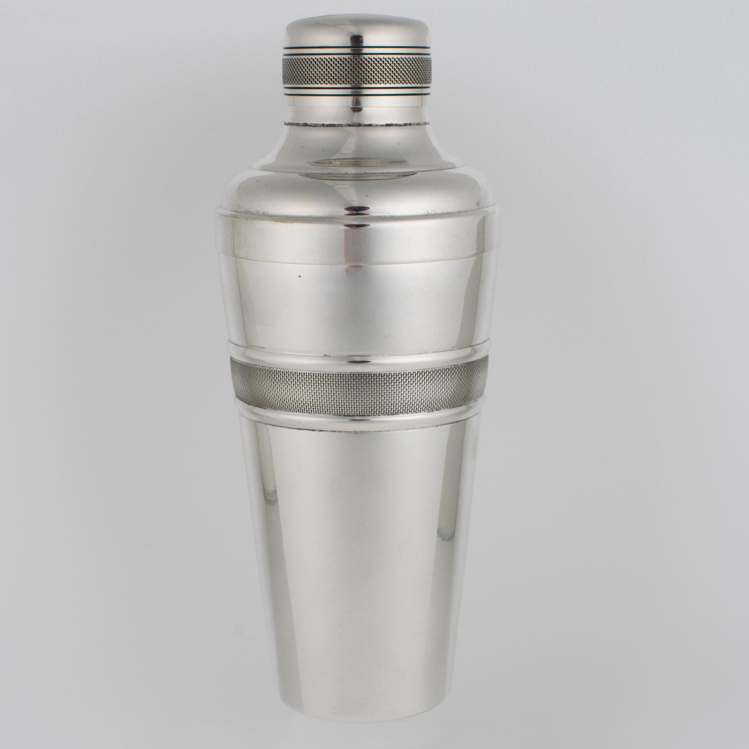 Art Deco Silver Plate Cocktail Shaker by Silversmith Gelb Paris For Sale 3