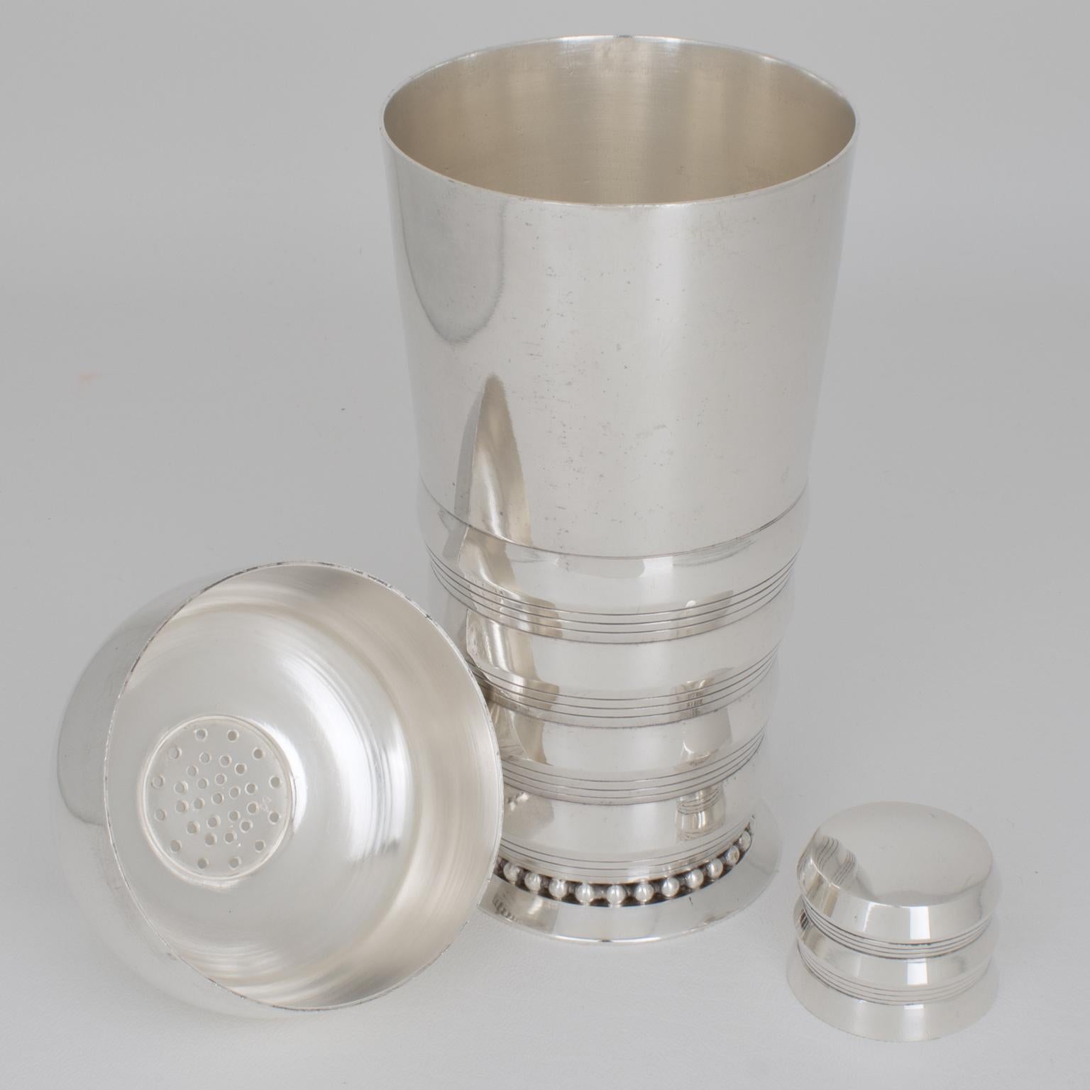 Metal Art Deco Silver Plate Cocktail Shaker by Silversmith Memery France, 1940s For Sale
