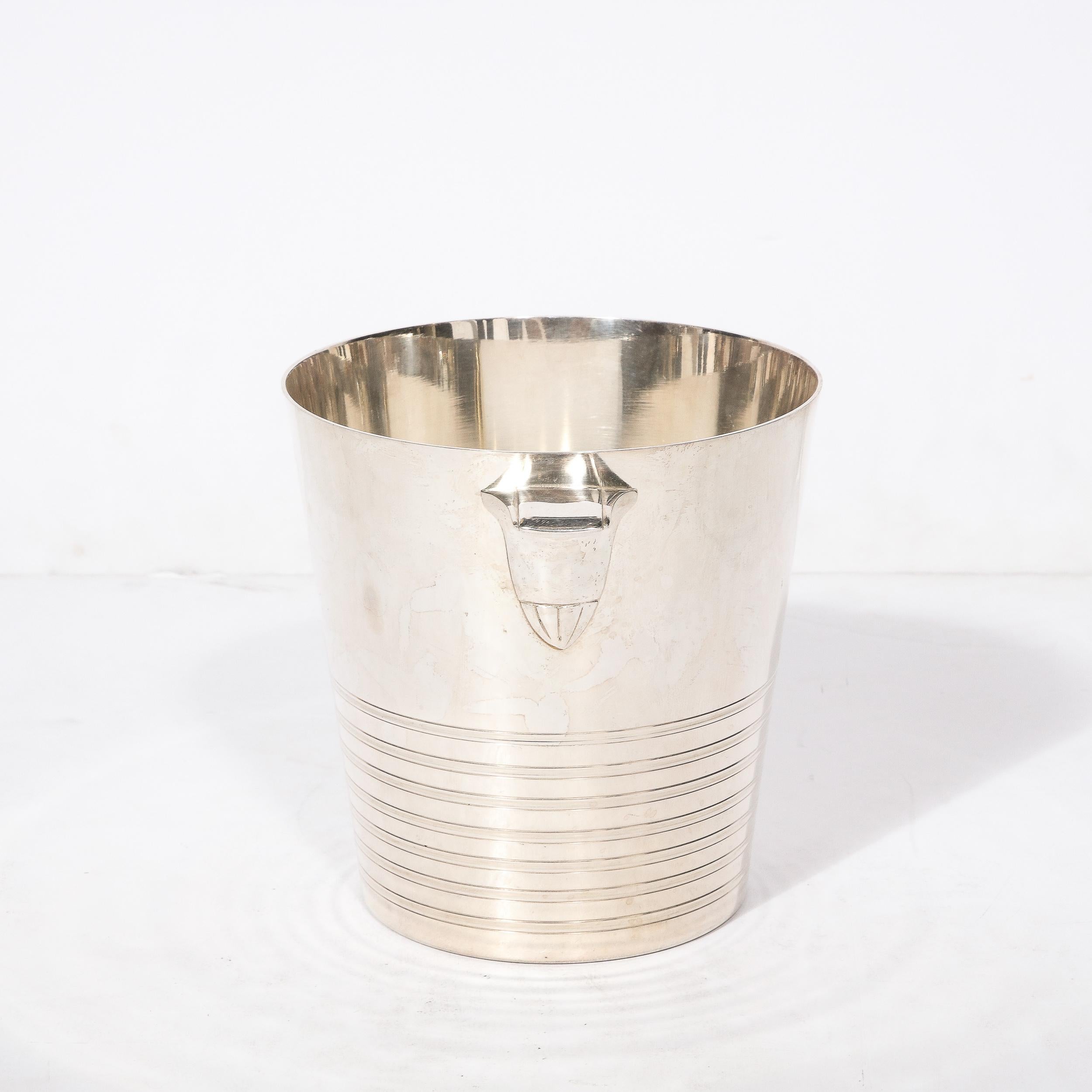 Art Deco Silver Plate Ice Bucket with Curved Handles and Banded Detailing For Sale 4