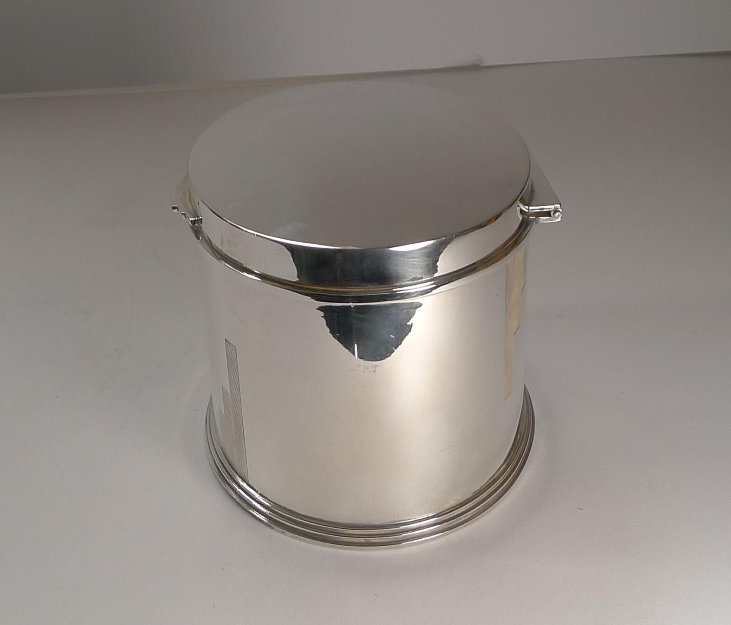 Art Deco Silver Plated Biscuit Box by Mappin and Webb, c.1925 In Good Condition In Bath, GB