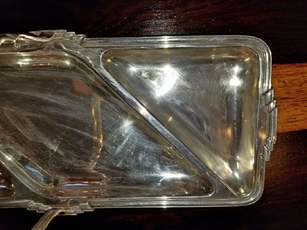 Hand-Crafted Art Deco Sheffield Silver Plated Bon Bon Dish For Sale