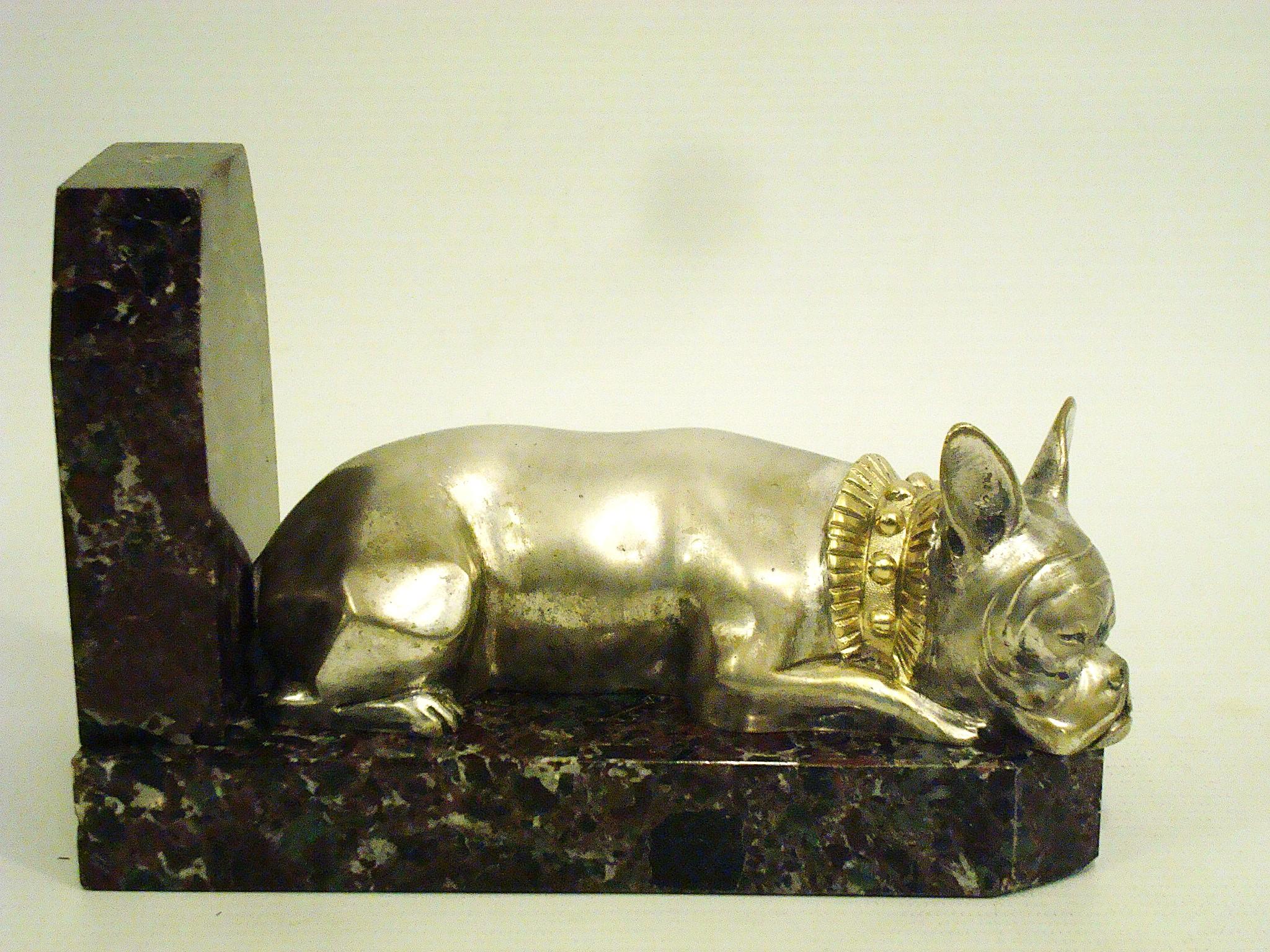 Bronzo Reggilibri Art Deco in bronzo placcato argento French Bulldog di G. Granger in vendita