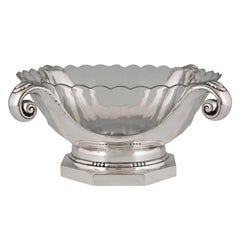 Art Deco Silver Plated Centrepiece or Fruit Dish Gallia, Christofle Sue & Mare