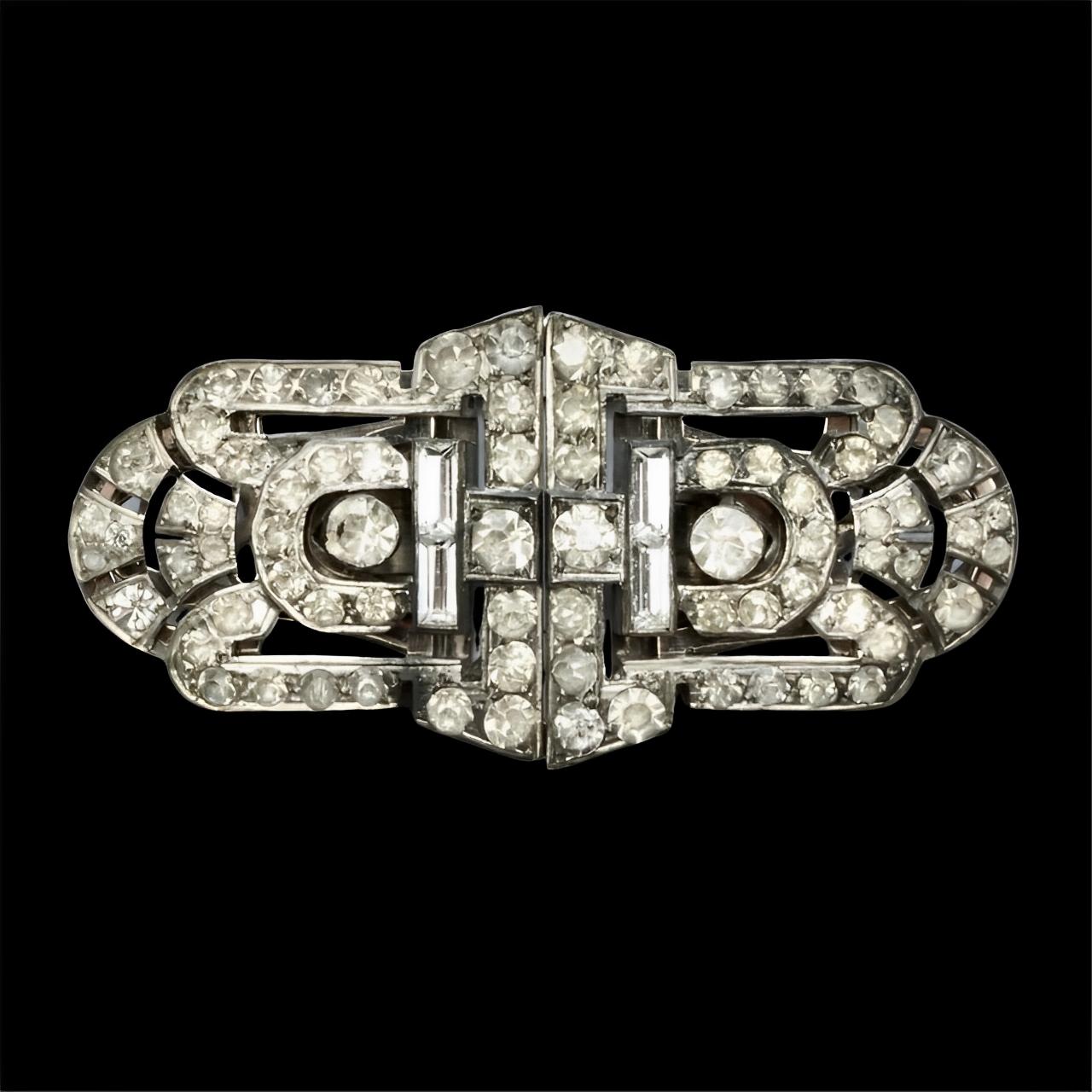 Art Deco Silver Plated Duette Brooch with Rhinestones circa 1930s For Sale 2
