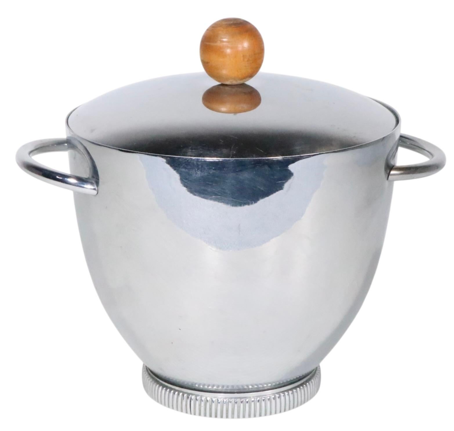 Art déco Seau à glace Art Déco en métal argenté par Cravell NY en vente