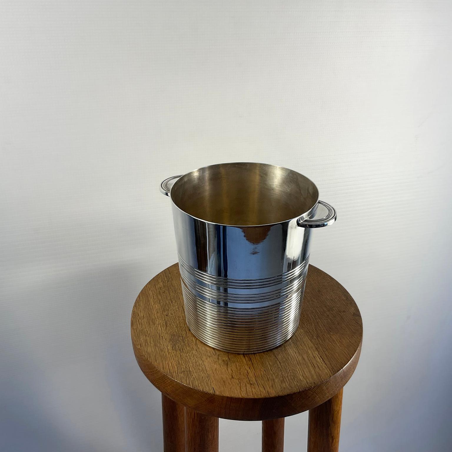 Mid-20th Century Art Deco Silver Plated Wine Cooler or Champagne Bucket by Maison Ercuis Paris For Sale