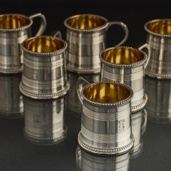 Set di sei tazze da liquore in argento in stile Giorgio III