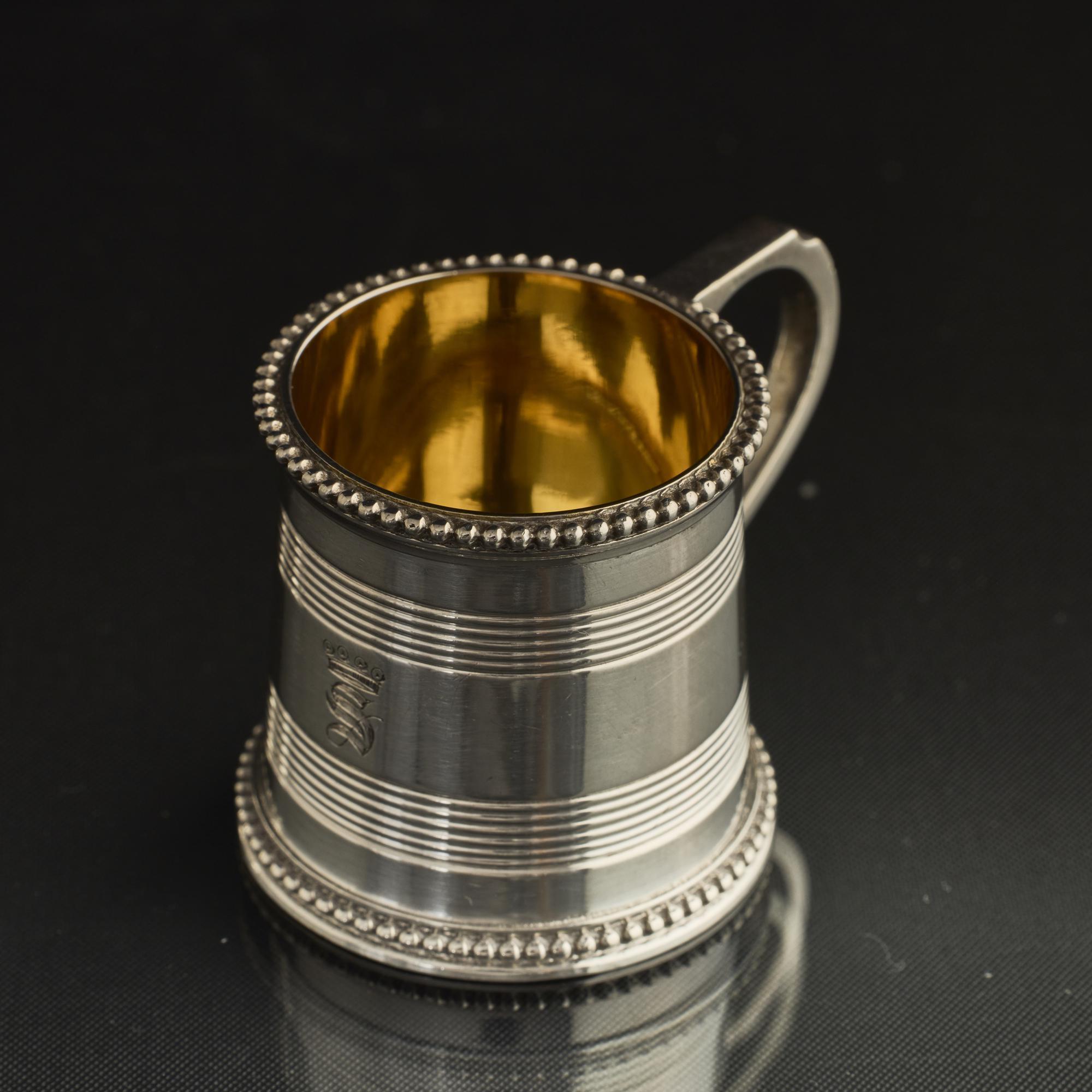 Mid-19th Century Set of six George III style silver spirit tot mugs For Sale