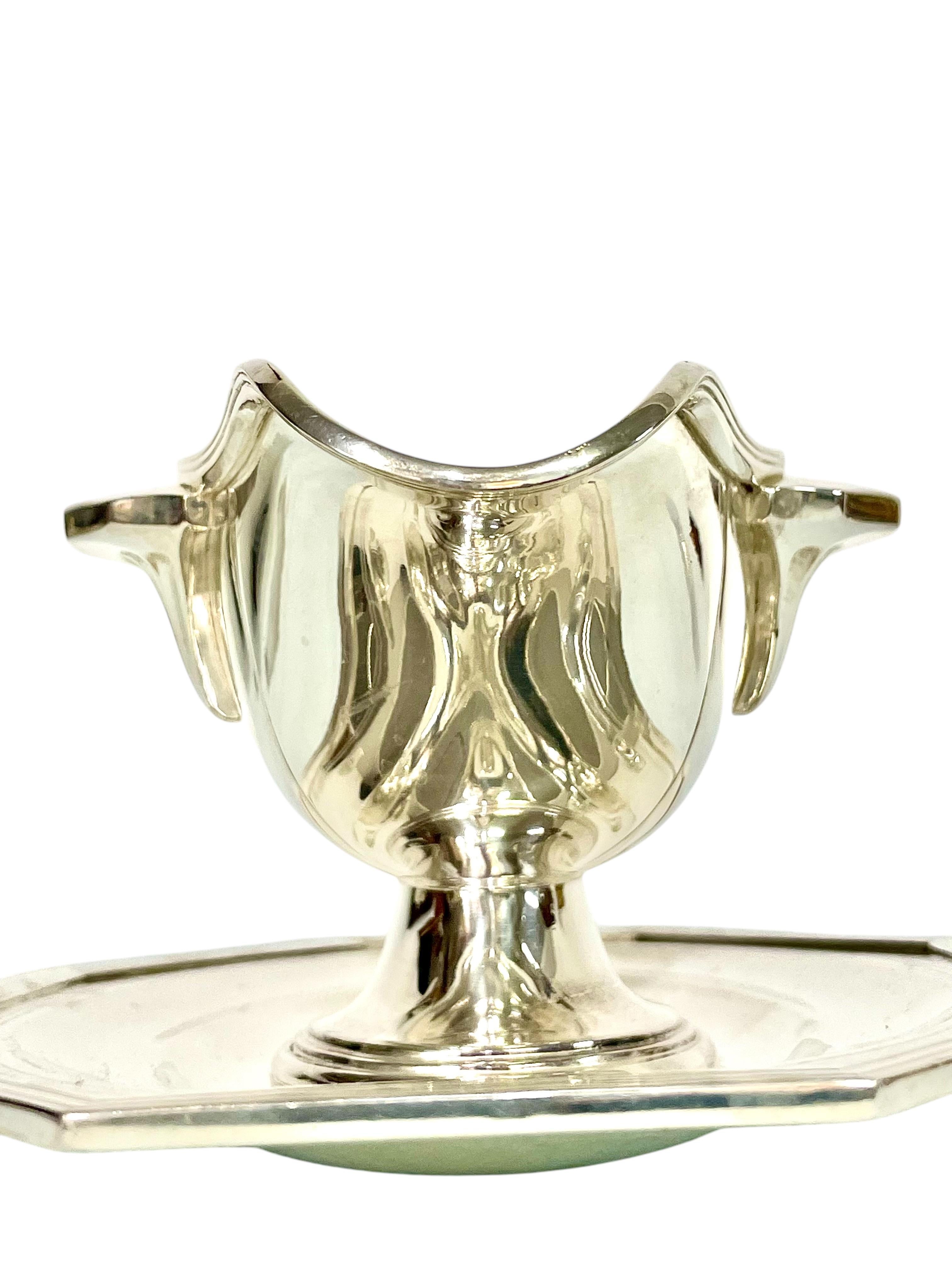 Versilberter Sauciere im Art déco-Stil, ca. 1930er Jahre im Angebot 9