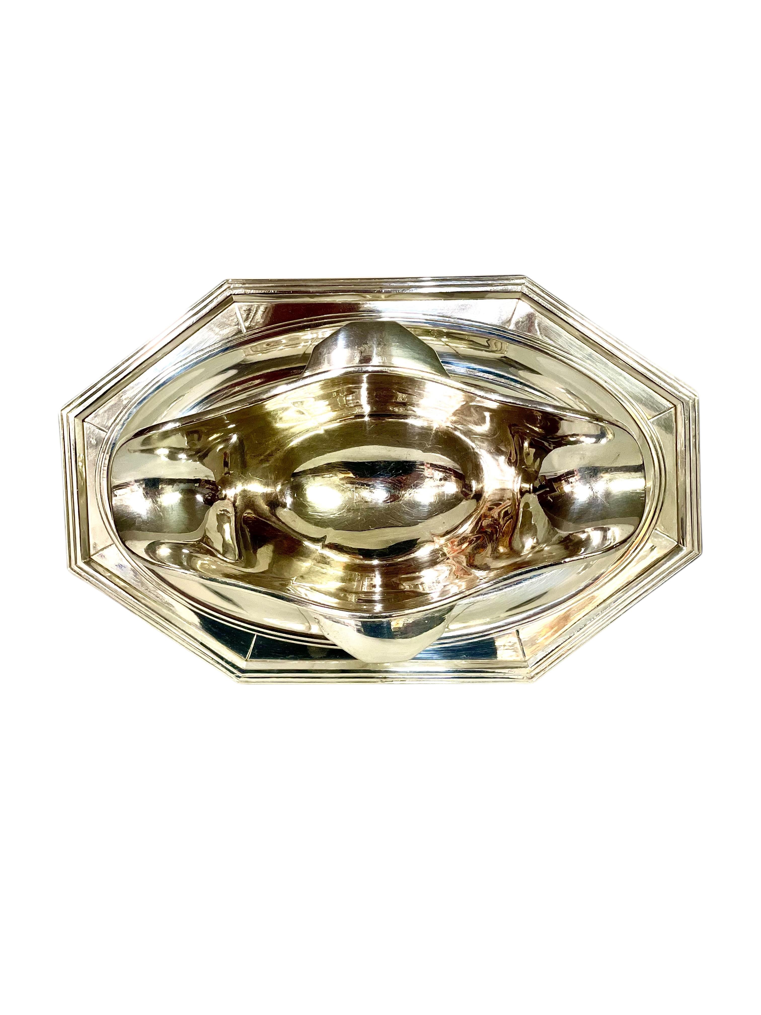 Versilberter Sauciere im Art déco-Stil, ca. 1930er Jahre im Angebot 2