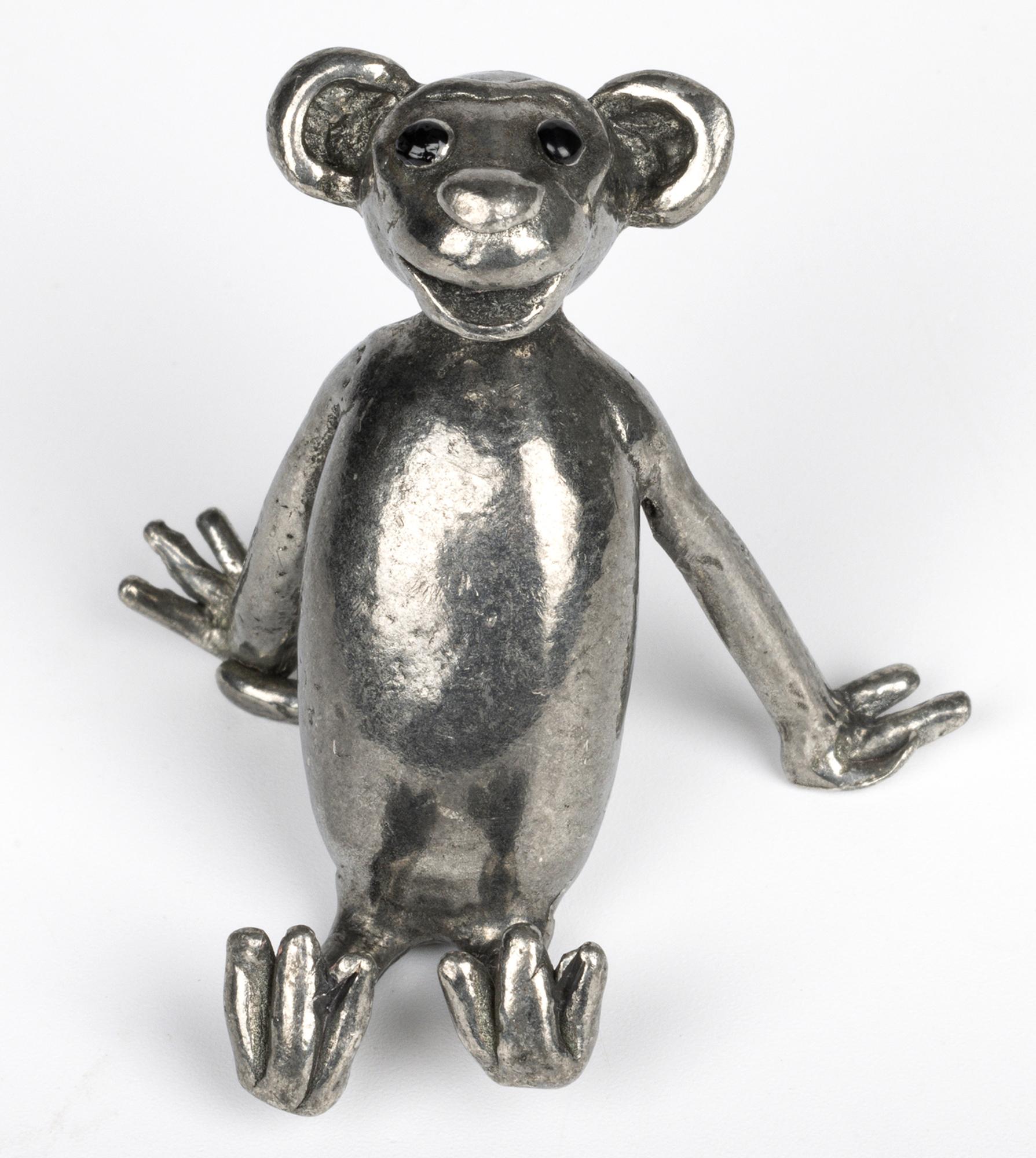 Figura de mono sentado Art Déco bañada en plata en venta 8