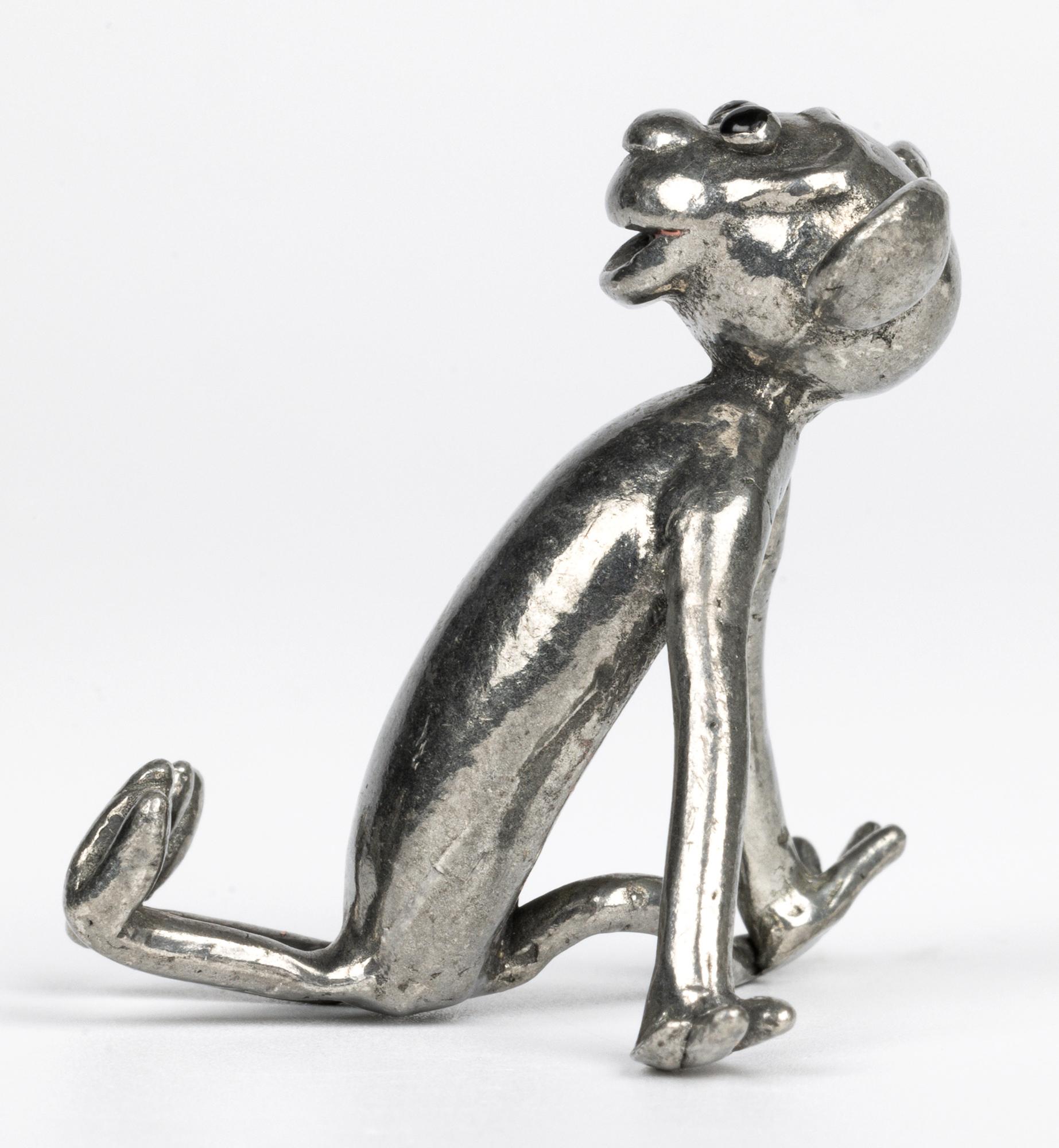 Figura de mono sentado Art Déco bañada en plata en venta 9