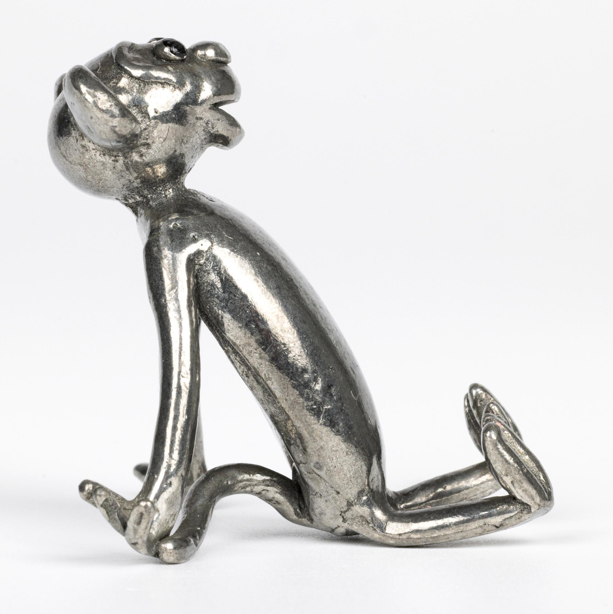 Figura de mono sentado Art Déco bañada en plata en venta 10