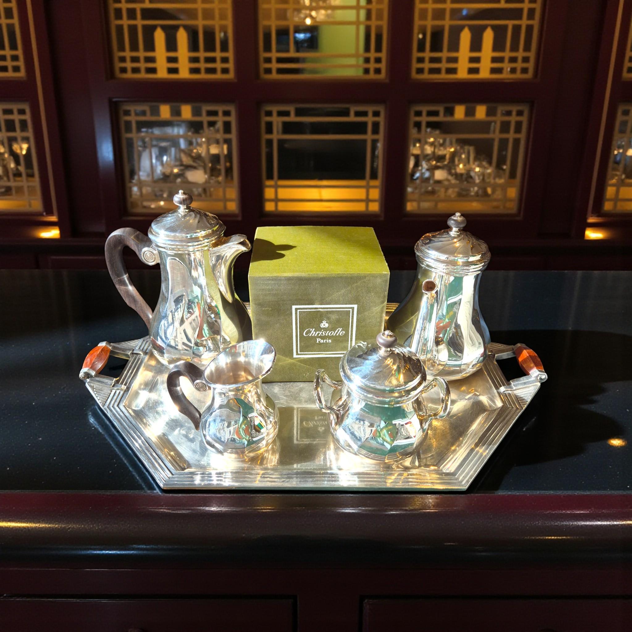Placcato Set da tè e caffè in argento Art Déco di Christofle 1930, Parigi, Francia in vendita