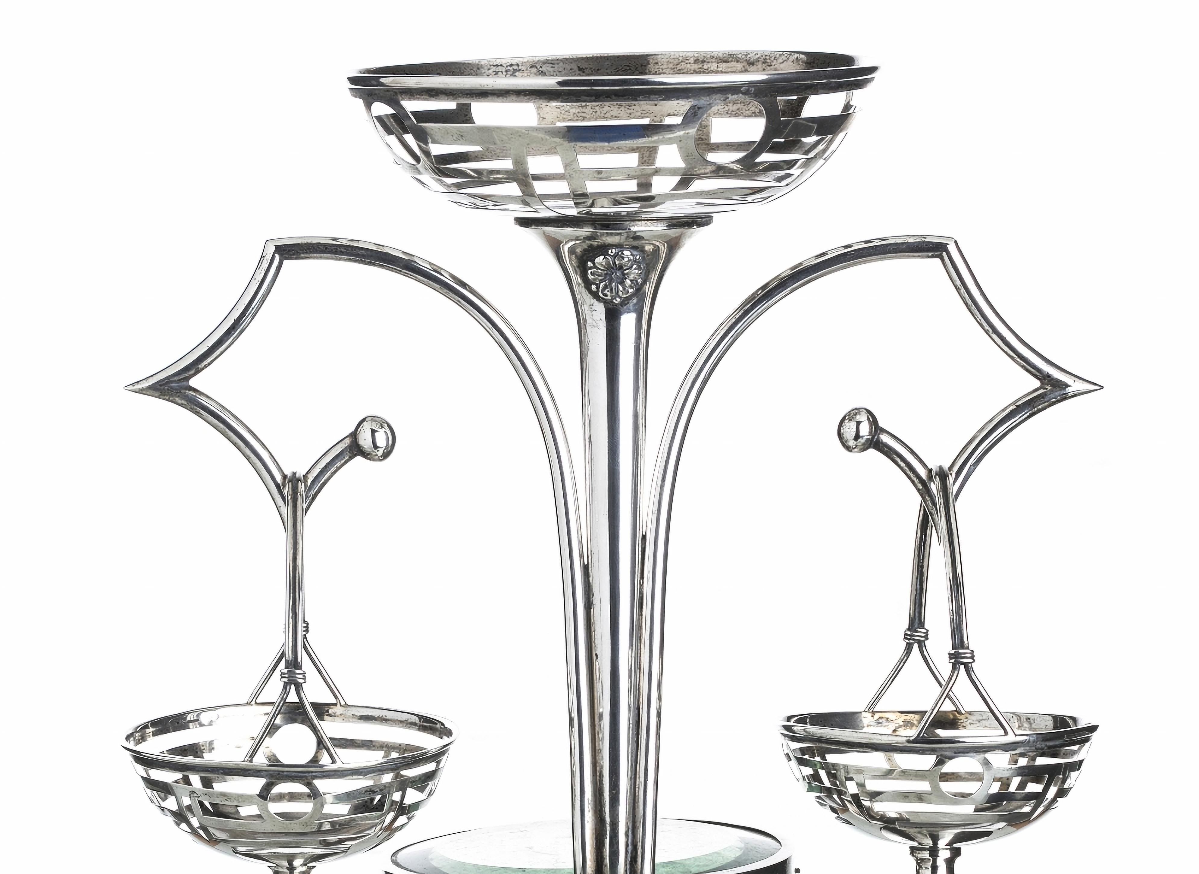 Silber-Tisch im Art déco-Stil des 20. Jahrhunderts (Portugiesisch) im Angebot