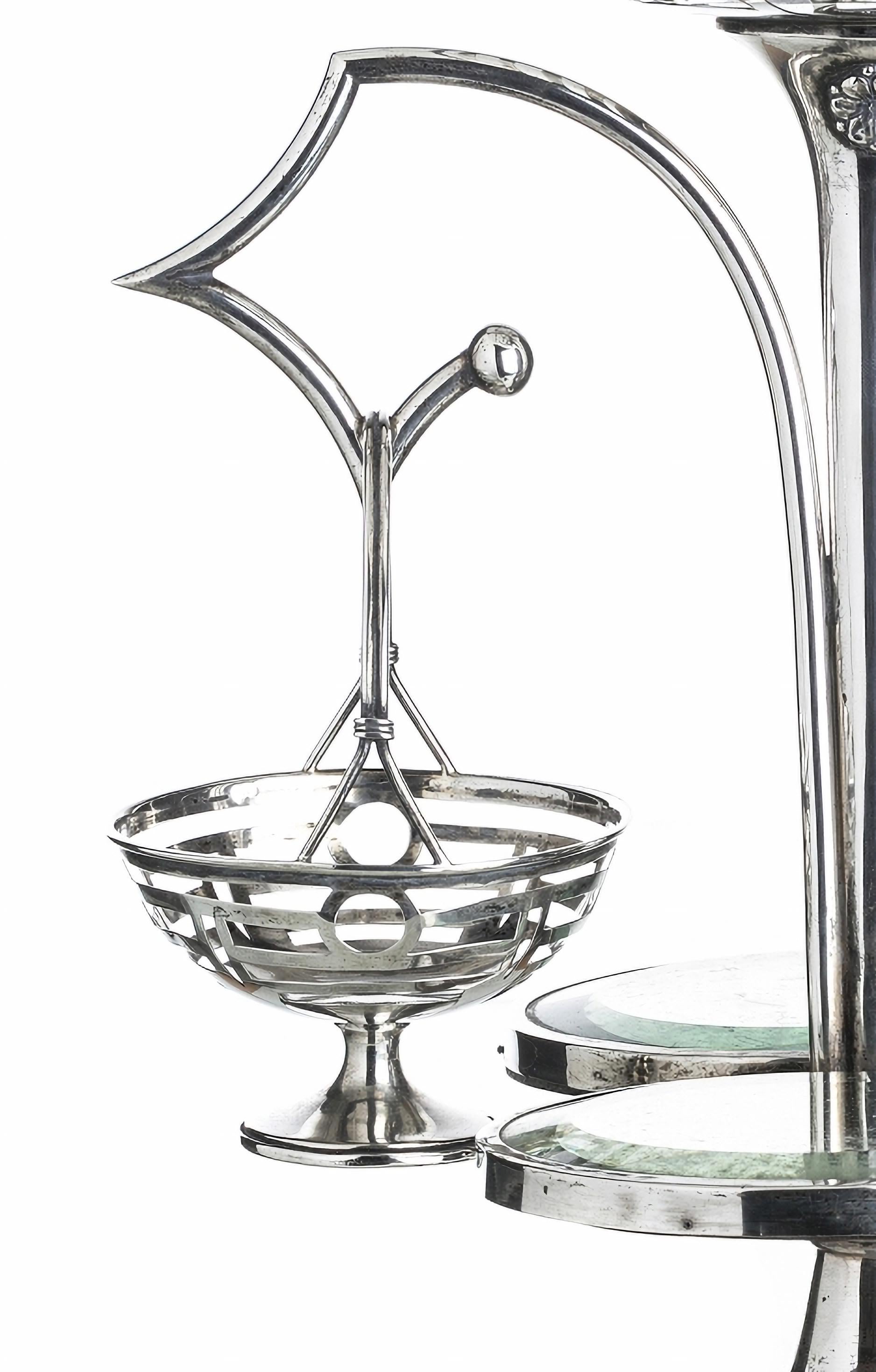 Hand-Crafted Art Deco Silver Table Center 20th Century For Sale