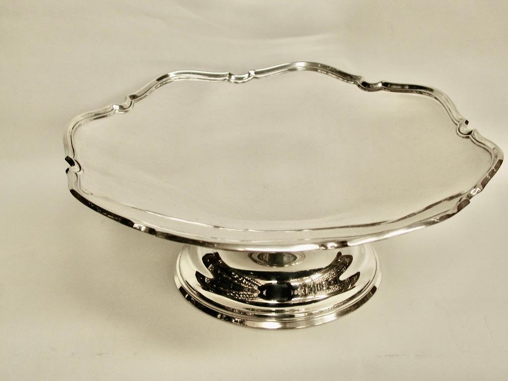 Art Deco Silver Tazza, Dated 1933, Henry Atkins, Sheffield In Good Condition In London, GB