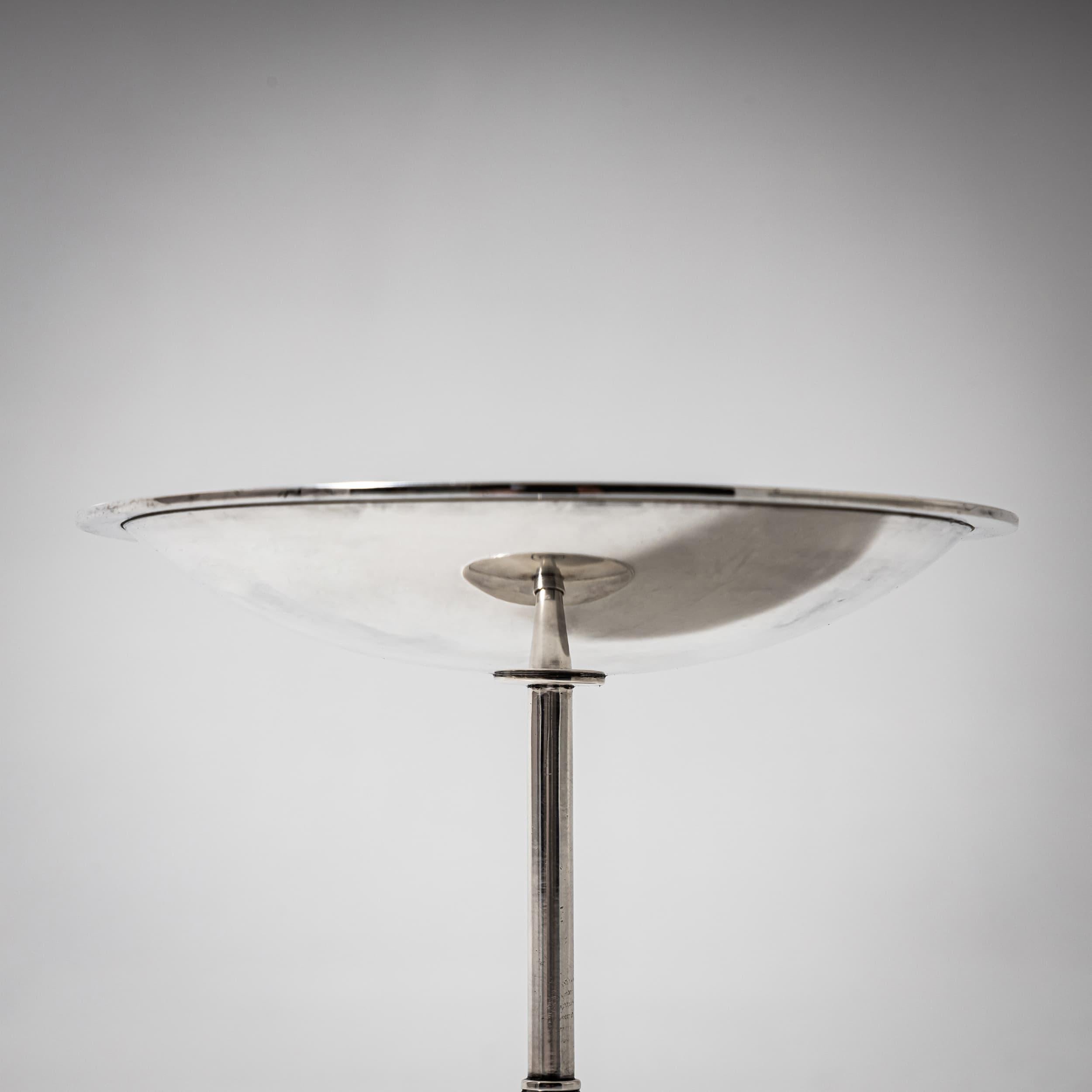Art Deco Silver Tazza, Mod. No. 718 by Sigvard Bernadotte for G. Jensen, Denmark In Good Condition For Sale In Greding, DE