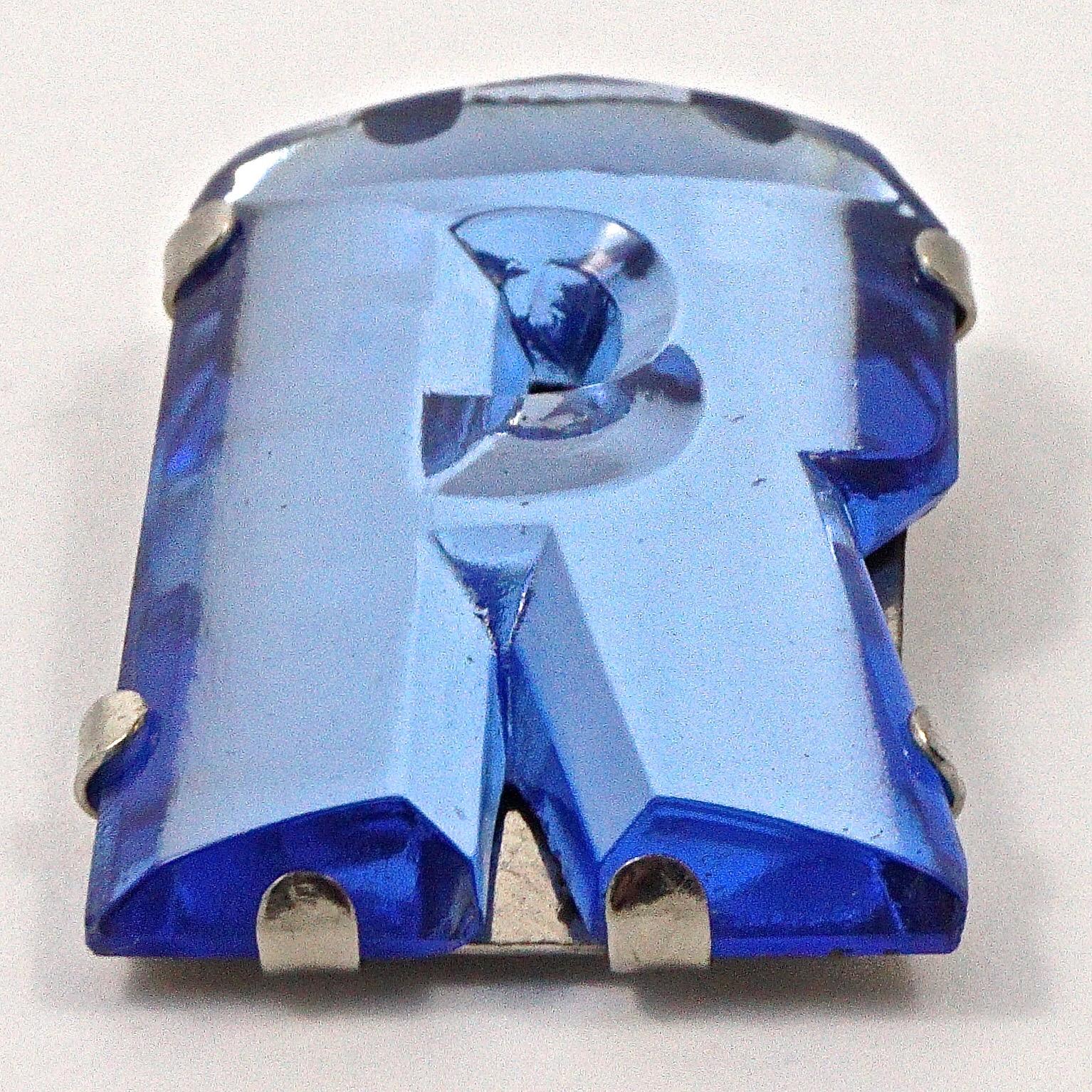 Art Deco Silver Tone and Blue Glass Mirrored Initial R Dress Clip In Good Condition For Sale In London, GB