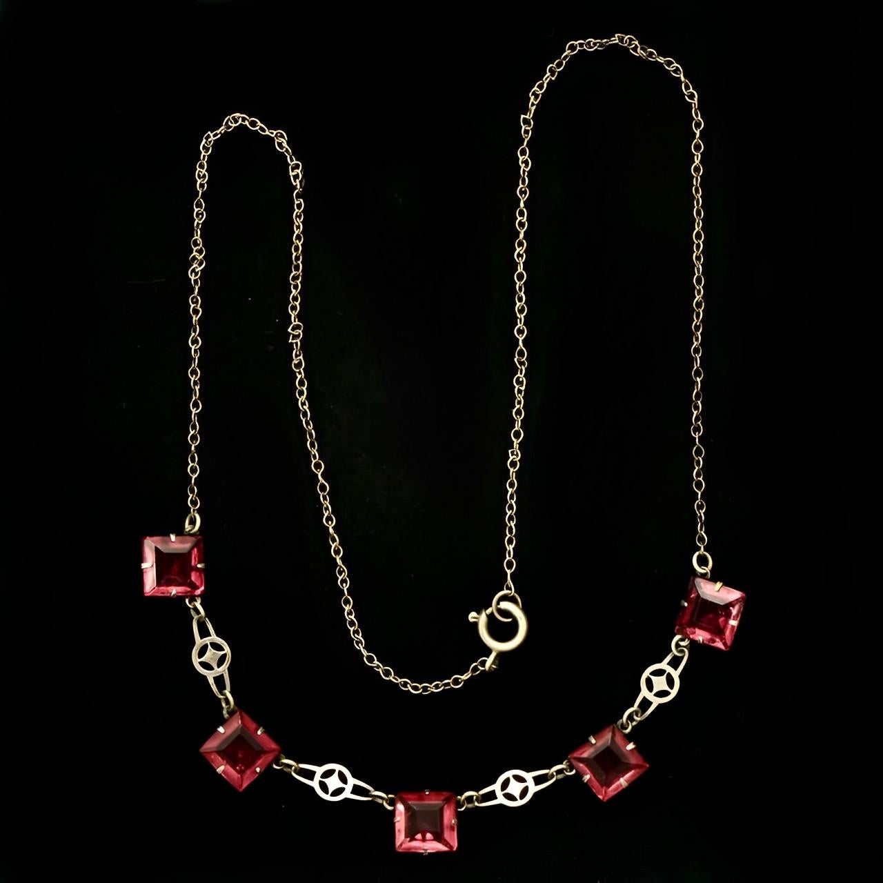Art Deco Silver Tone Chain Necklace with Square Rouge Pink Glass Crystals For Sale 2