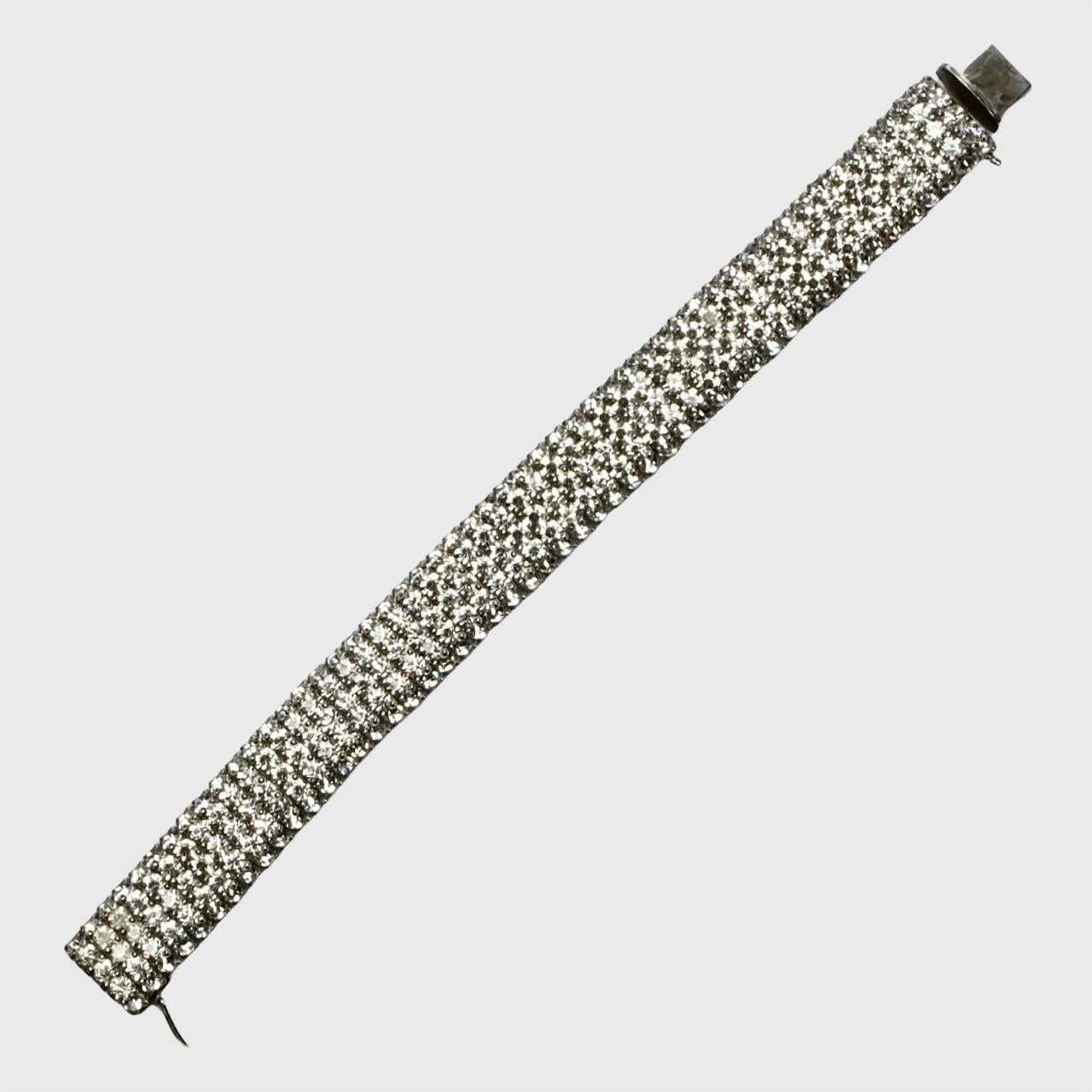 Art Déco Bracciale Art Deco in tonalità argento con cinque file di strass incastonati A Link in vendita