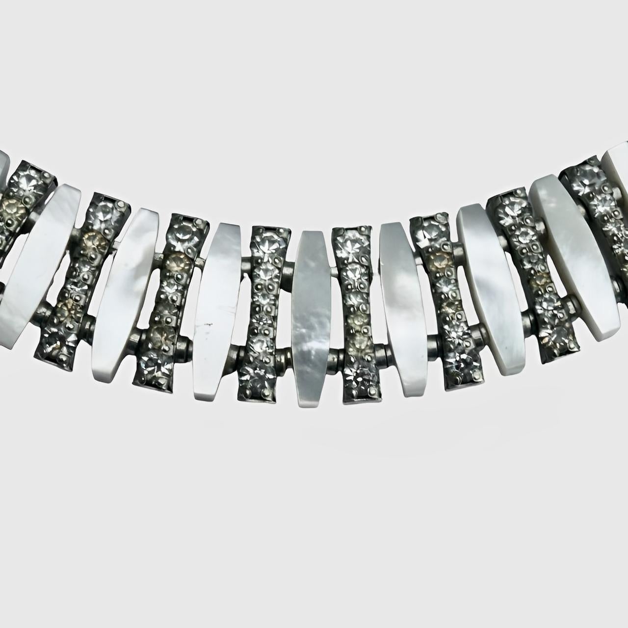 Art Deco Silver Tone Mother of Pearl and Rhinestone Necklace circa 1930s For Sale 1