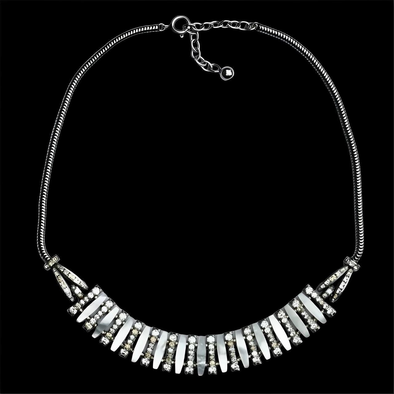 Art Deco Silver Tone Mother of Pearl and Rhinestone Necklace circa 1930s For Sale 4