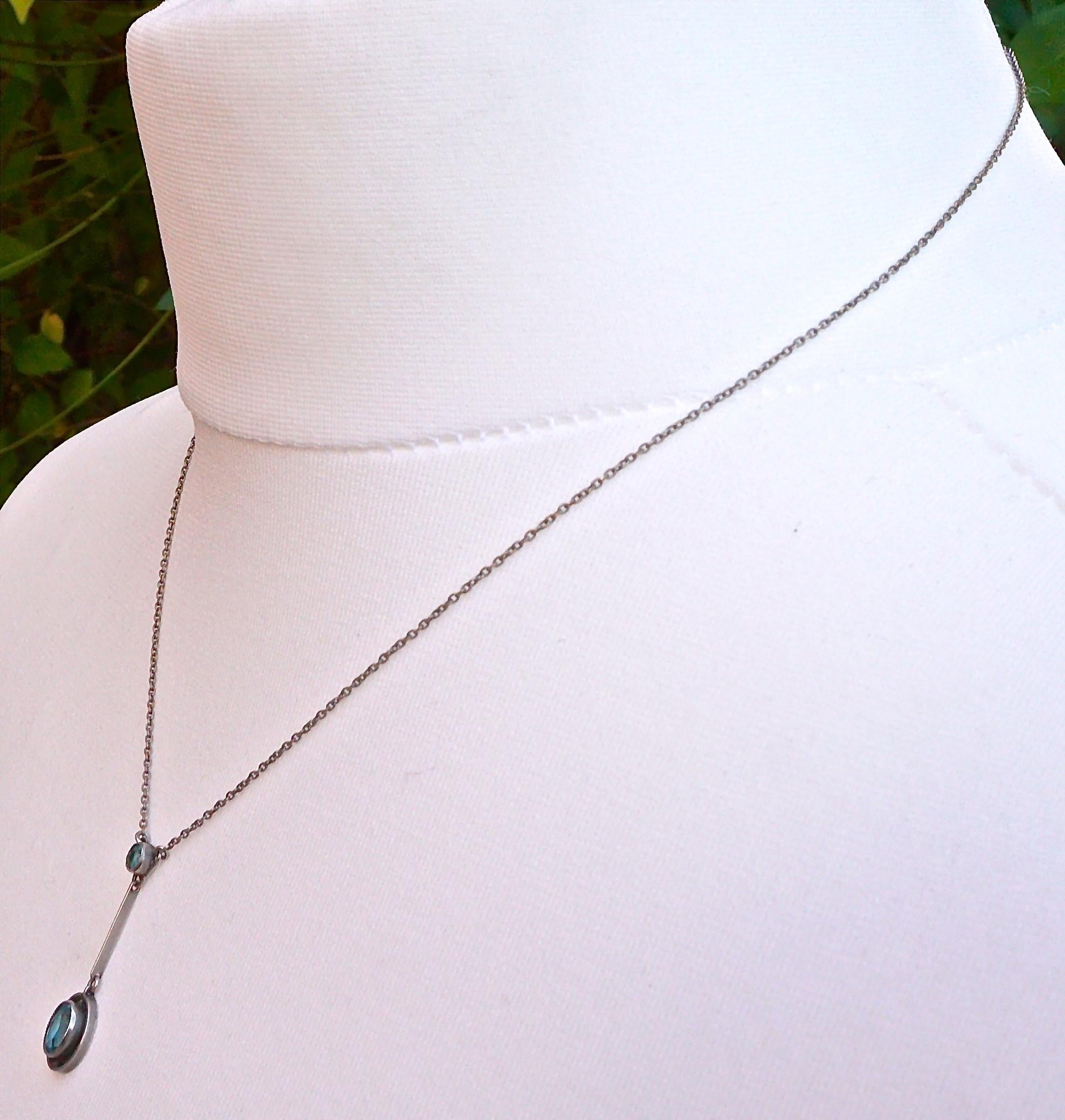 Art Deco Silver Tone Open Back Bezel Set  Blue Drop Pendant Necklace In Good Condition In London, GB