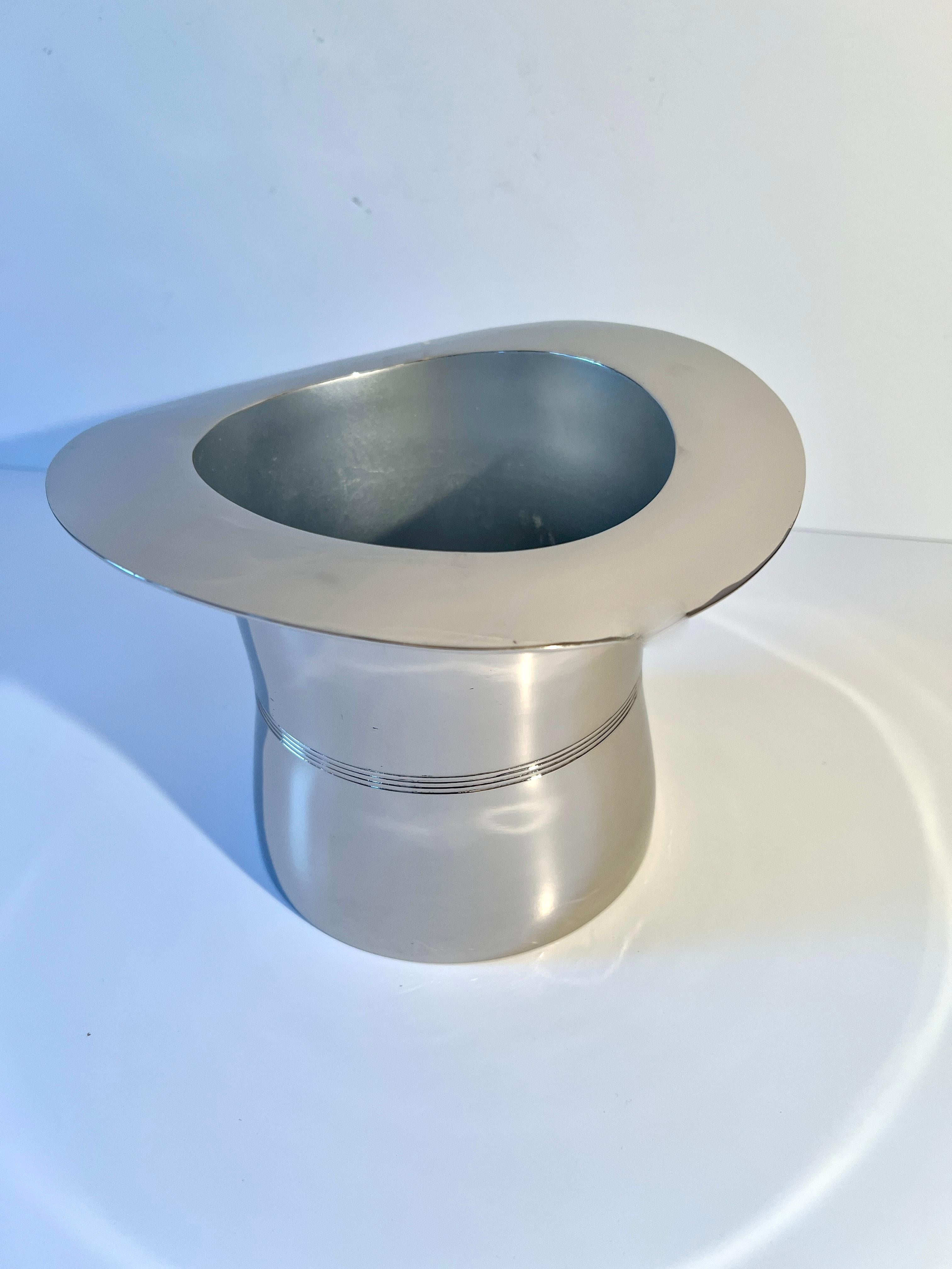 Art Deco Silver Top Hat Ice or Champagne Bucket In Good Condition In Los Angeles, CA