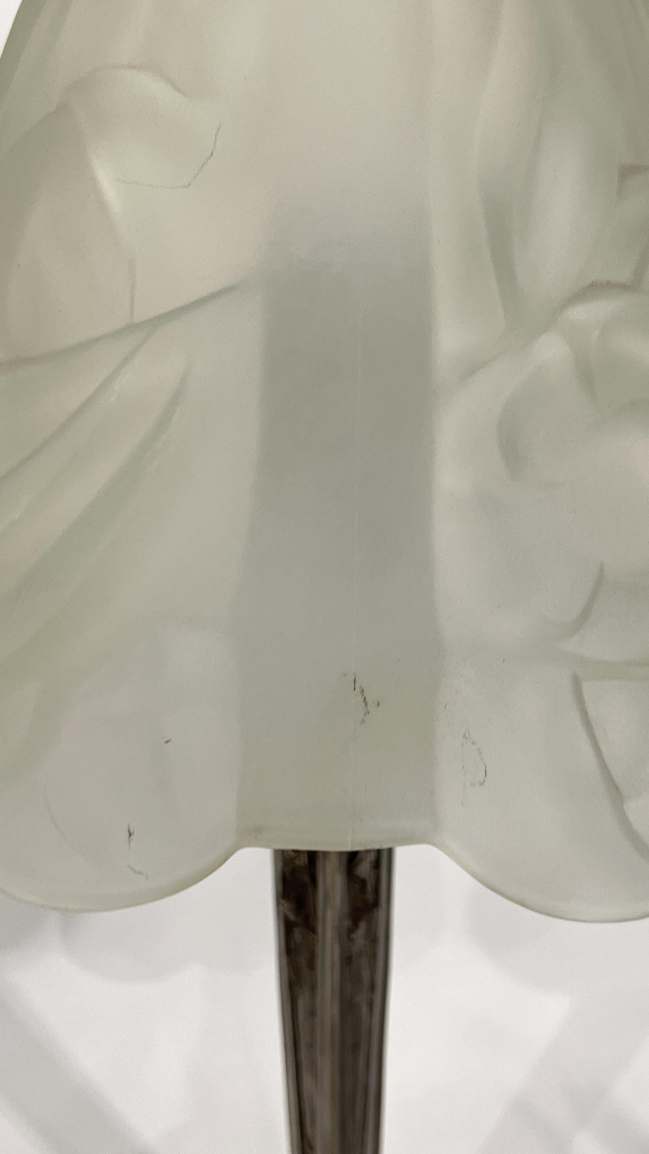 Art Deco Silvered Bronze and Frosted Glass Table Lamp For Sale 12