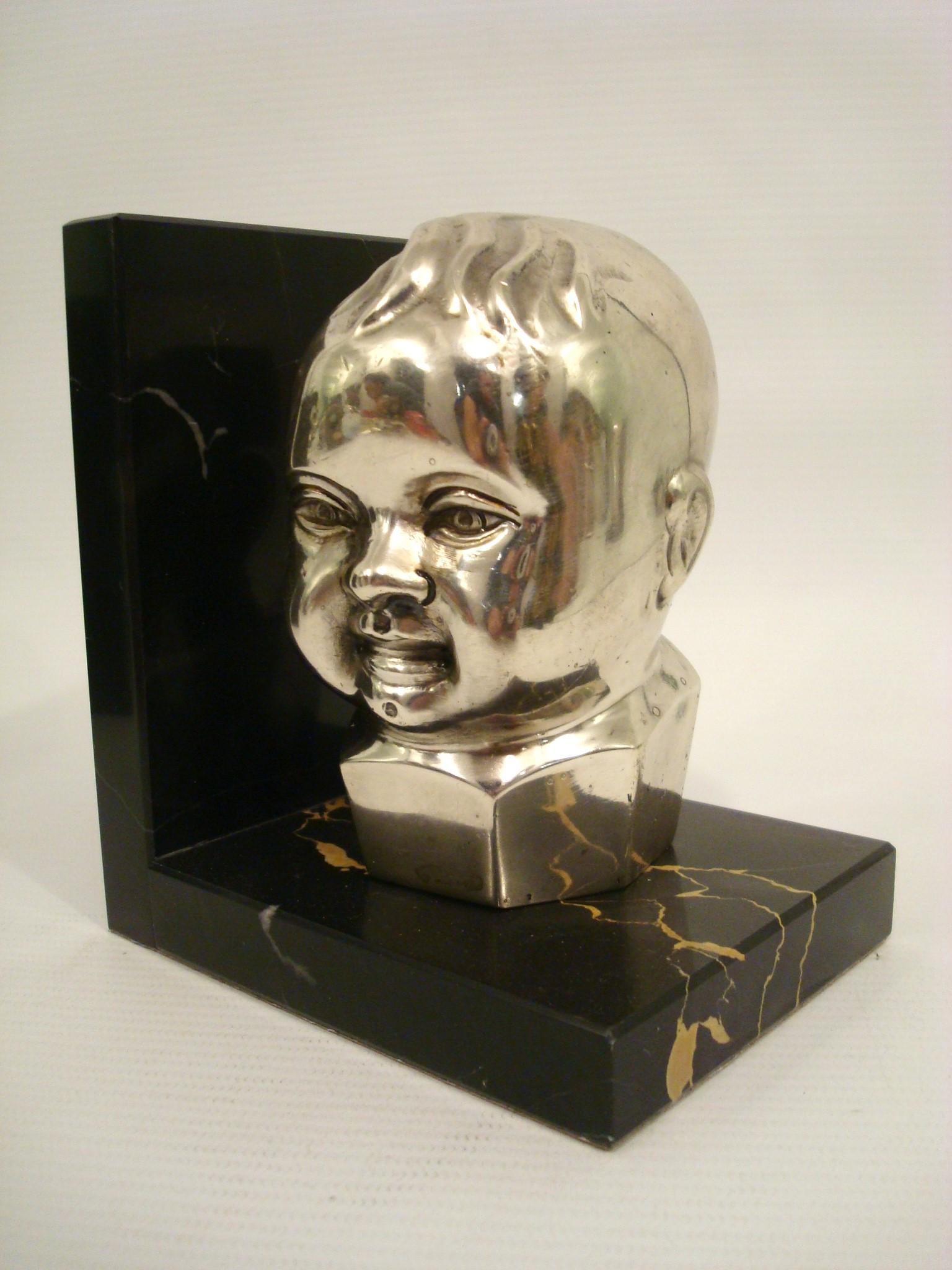 Art Deco Silvered Bronze Baby Bust Bookends. 1920´s In Good Condition For Sale In Buenos Aires, Olivos