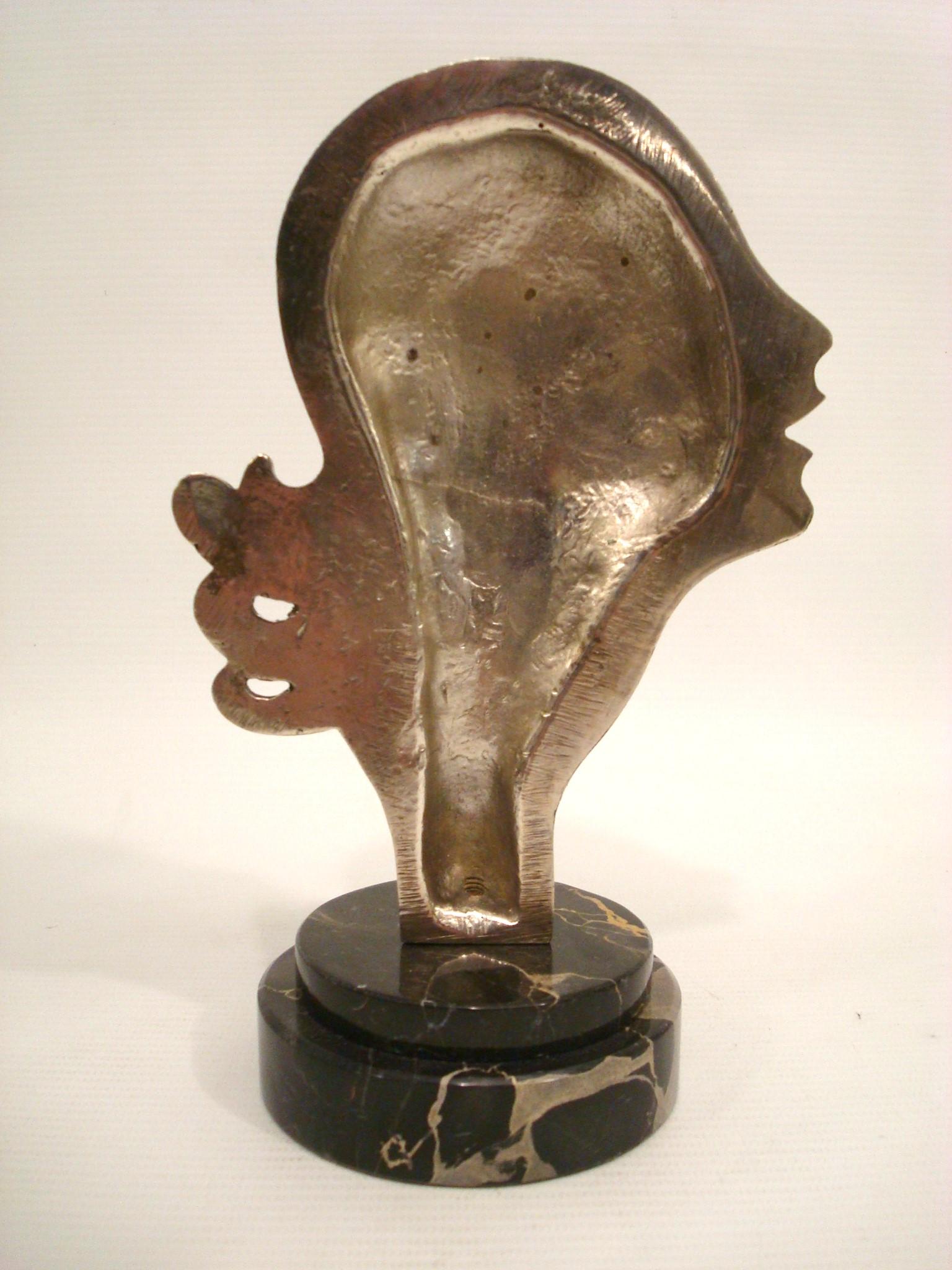 Escultura Art Decó de busto de mujer en bronce plateado / Francia, 1930 siglo XX en venta