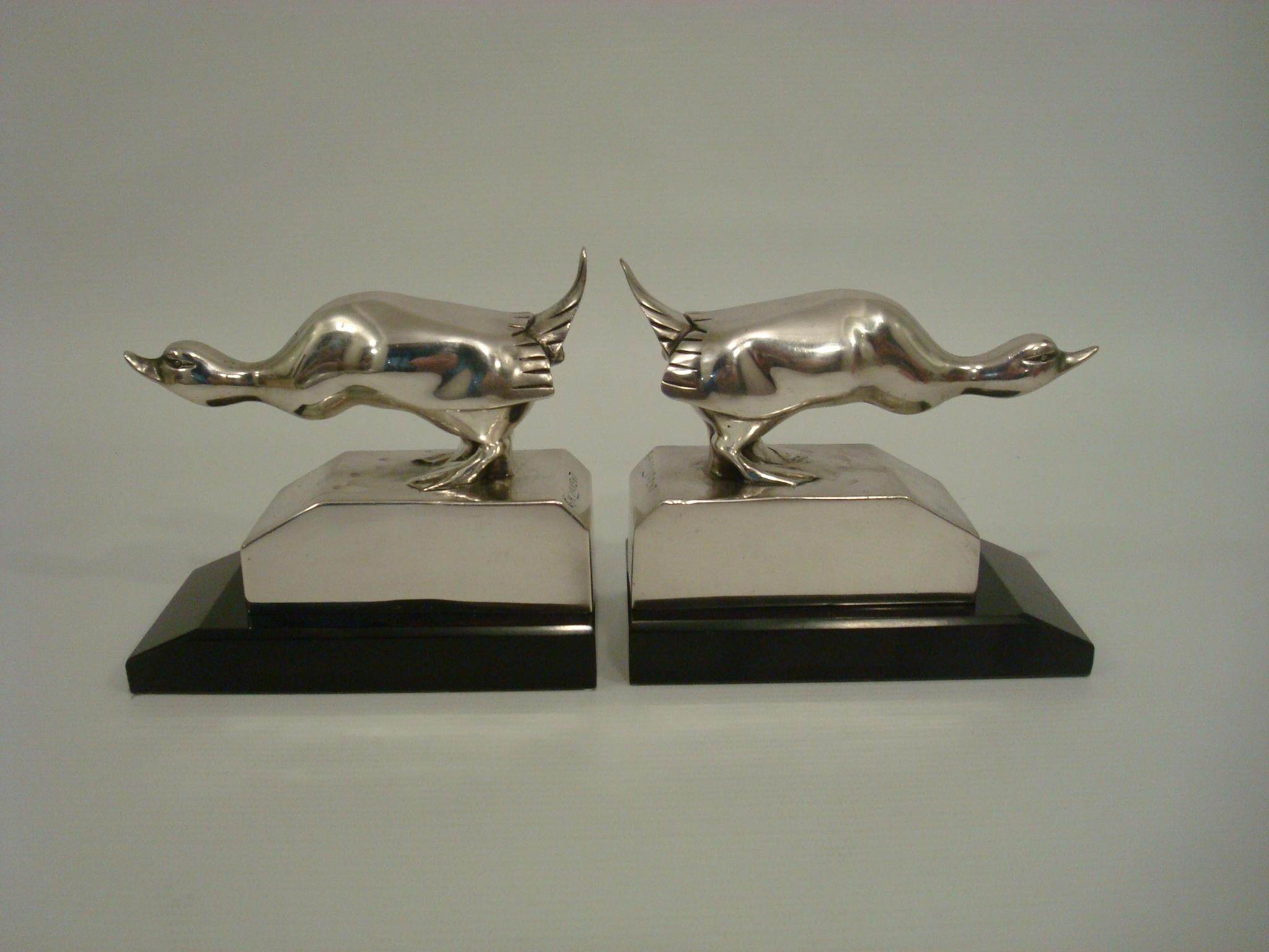 Art Deco silvered bronze duck bookends G.H. Laurent France 1925.
Pair of Art Deco silvered bronze bookends by the famous French artist G.H. Laurent. Signed and numbered, circa 1925. France.
This pair is illustrated in the book: “Art Deco and other