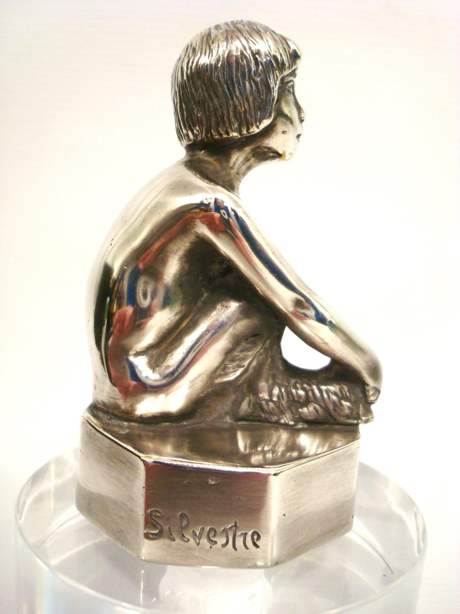 Art Deco Faun aus versilberter Bronze, Auto Maskottchen Kühlerfigur, Frankreich, 1920 im Angebot 1