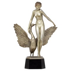 Figura Art Déco de bronce plateado Leda y el cisne de Paul Philippe