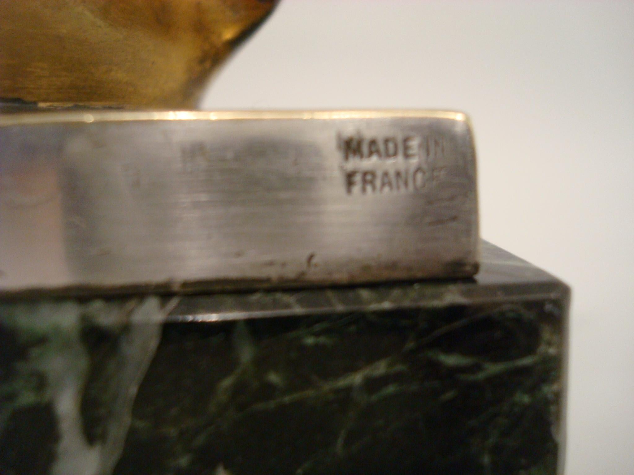 Argenté Sculpture / presse-papier en bronze argenté Art Déco représentant une oie volante. The S.S France en vente