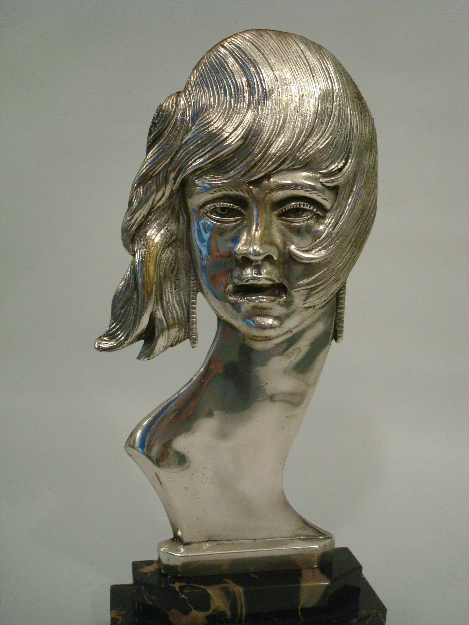 Art Deco Silvered Bronze Head / Bust Sculpture of a Woman / France, 1930 For Sale 5