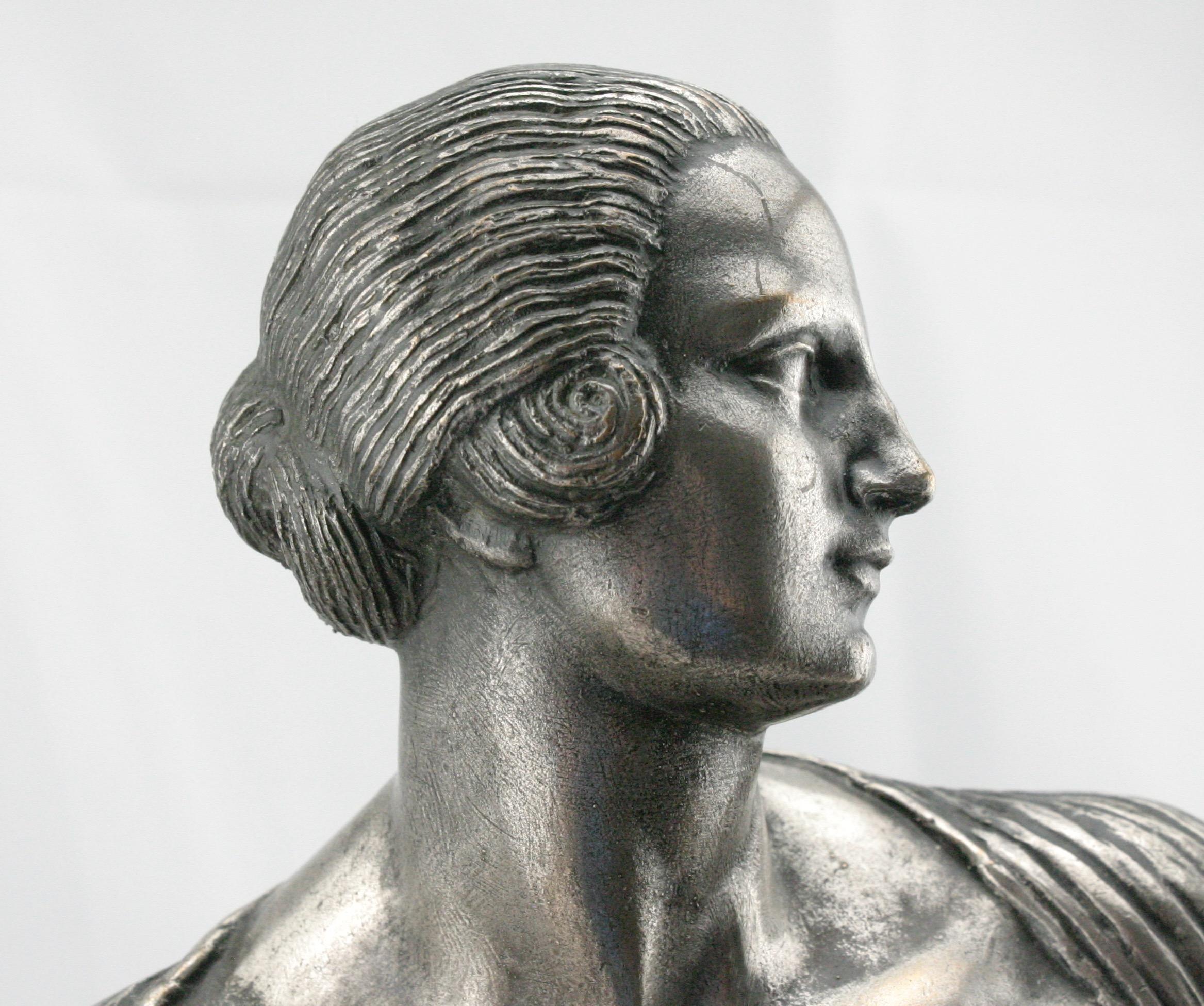 Skulptur eines nackten Akts aus versilberter Bronze im Art déco-Stil von Cormier „Joe Descomps“, um 1920 im Zustand „Gut“ im Angebot in Gainesville, FL