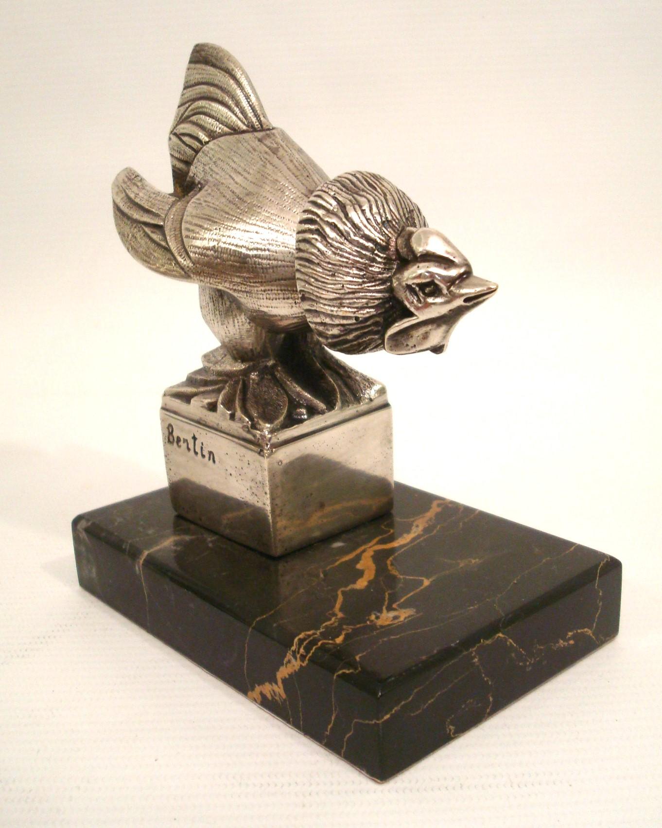 20ième siècle Serre-livres Art Déco en bronze argenté avec coq. France années 1920. en vente