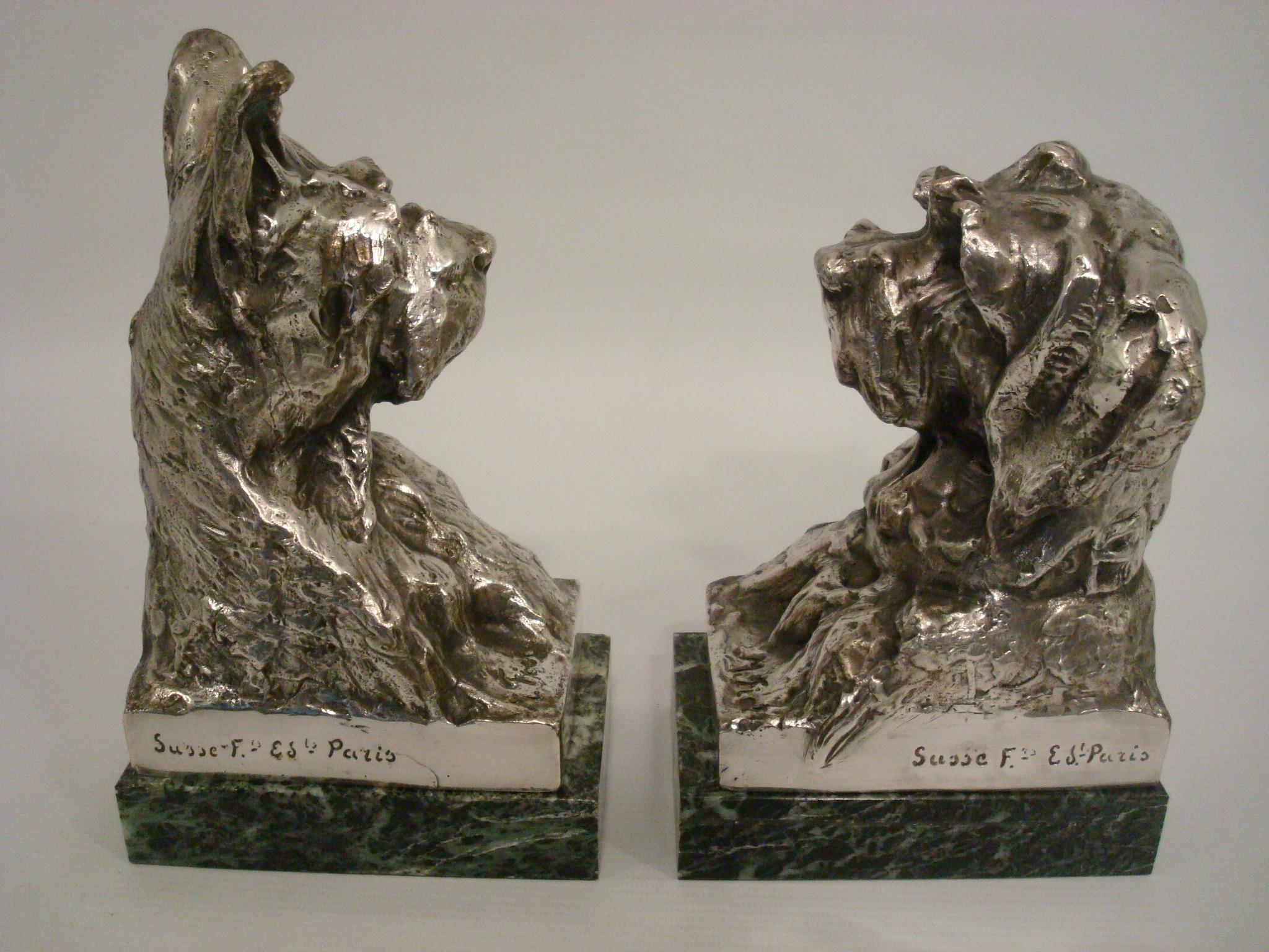 20ième siècle Serre-livres Art Déco en bronze argenté avec buste de chien de terrier M. Louis Fiot, 1920 en vente