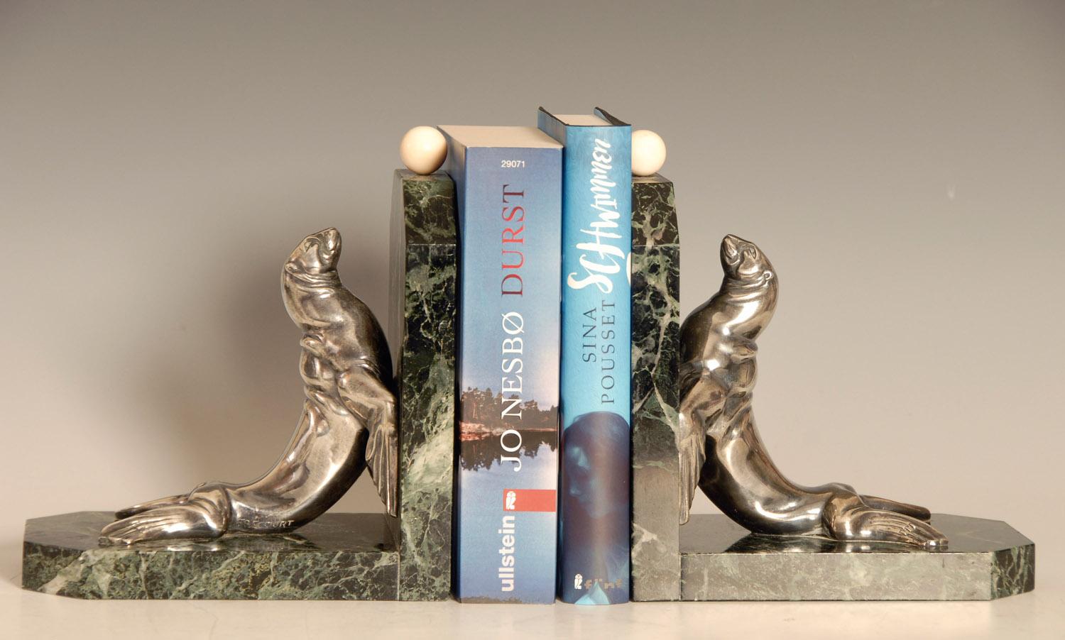 Art Deco Silvered Bronze Sea Lions on Marble Base Bookends by Maurice Frecourt In Good Condition For Sale In Brighton, GB