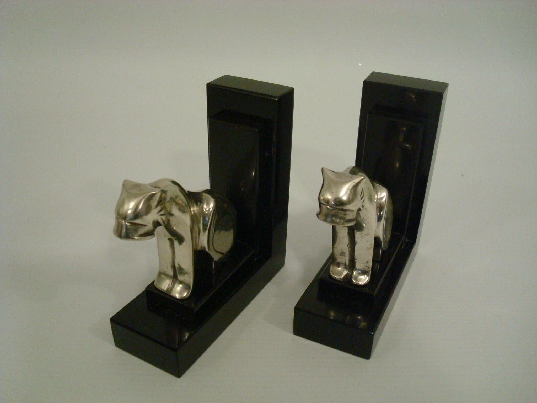 Art Deco Silvered Bronze Tiger Bookends - France 1930´s In Good Condition For Sale In Buenos Aires, Olivos