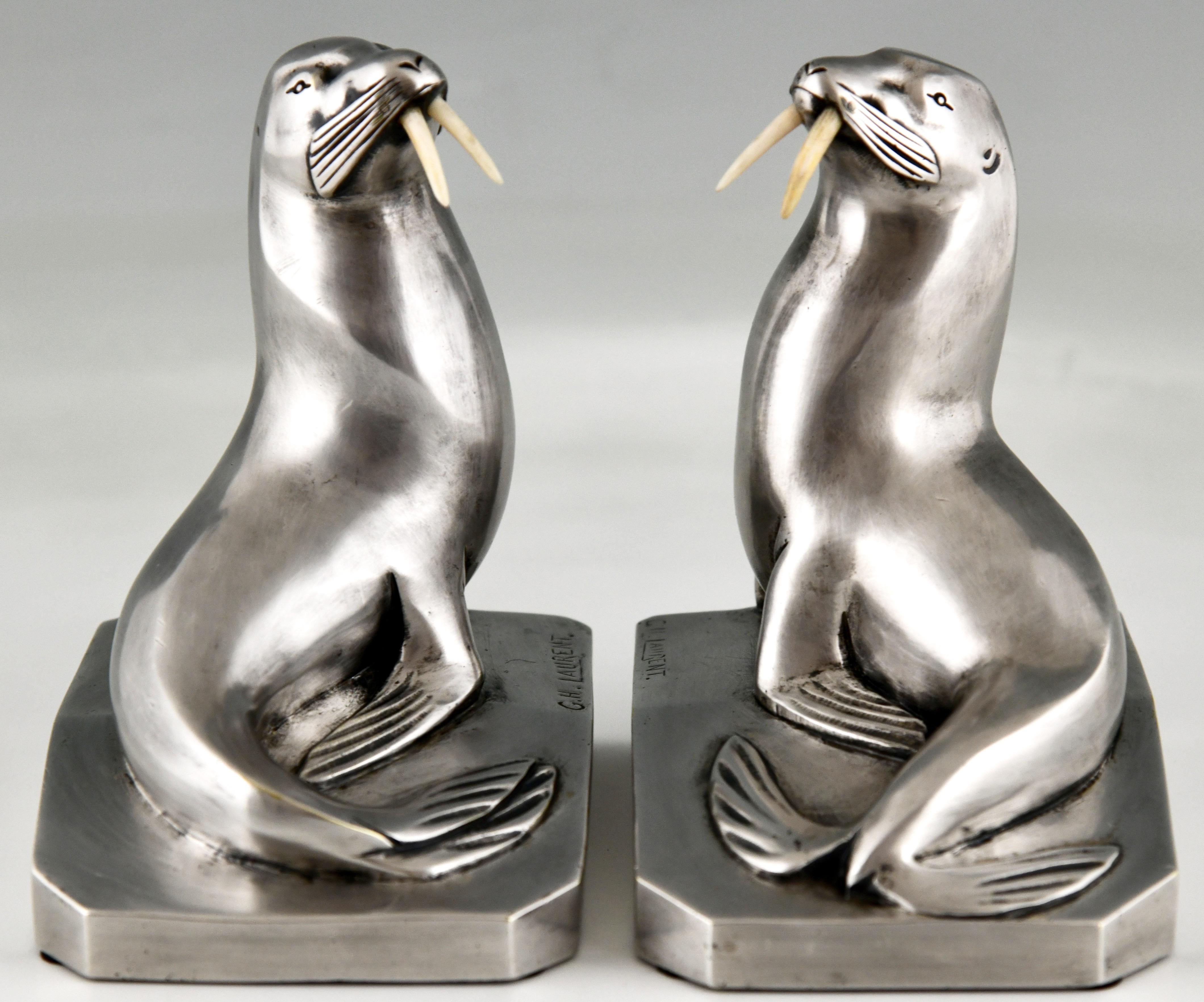 Art Deco Silvered Bronze Walrus Bookends Signed G.H. Laurent with Foundry Mark In Good Condition In Antwerp, BE