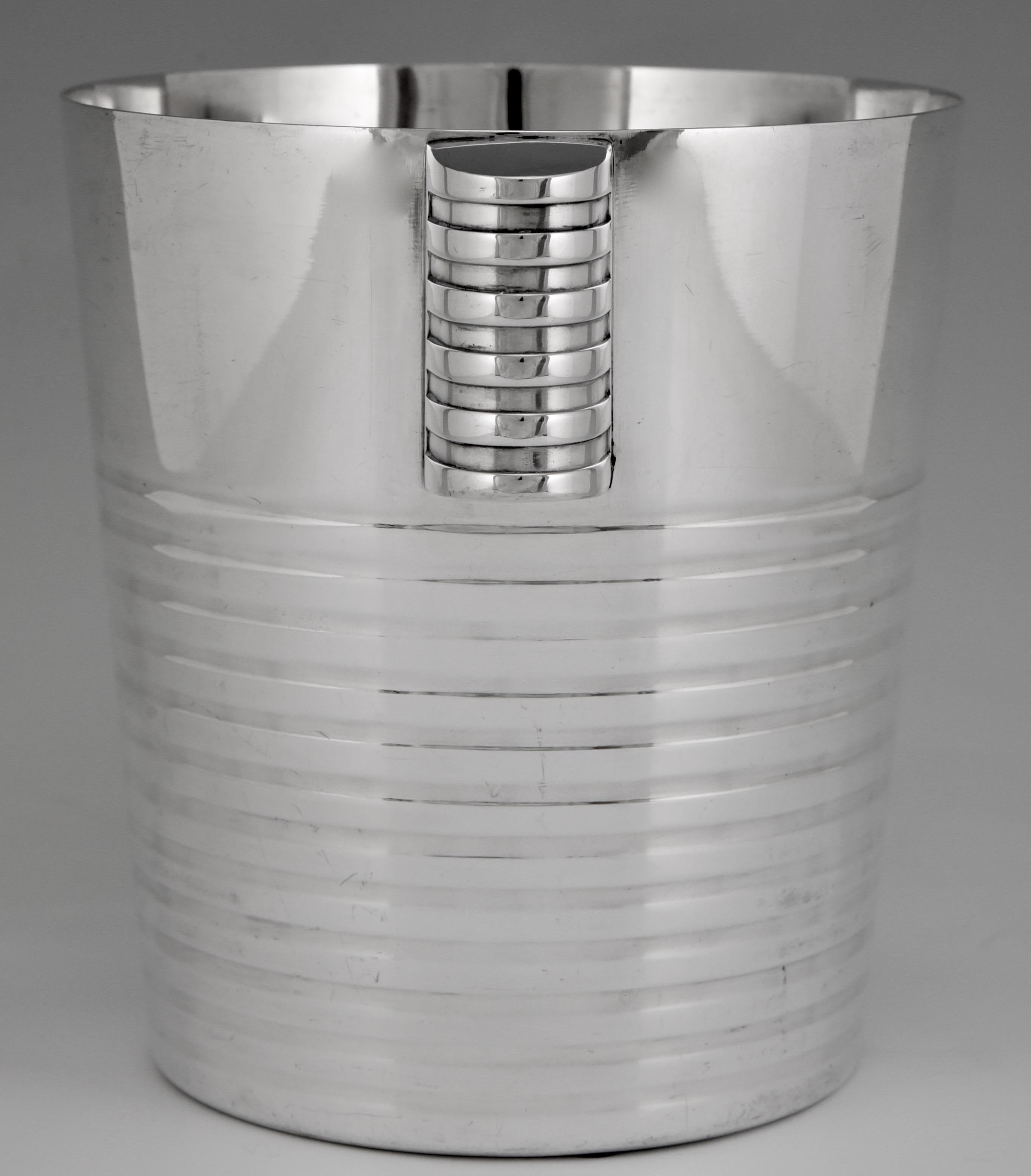 Art Deco Silvered Champagne Bucket Luc Lanel for Christofle, 1935, France In Good Condition In Antwerp, BE