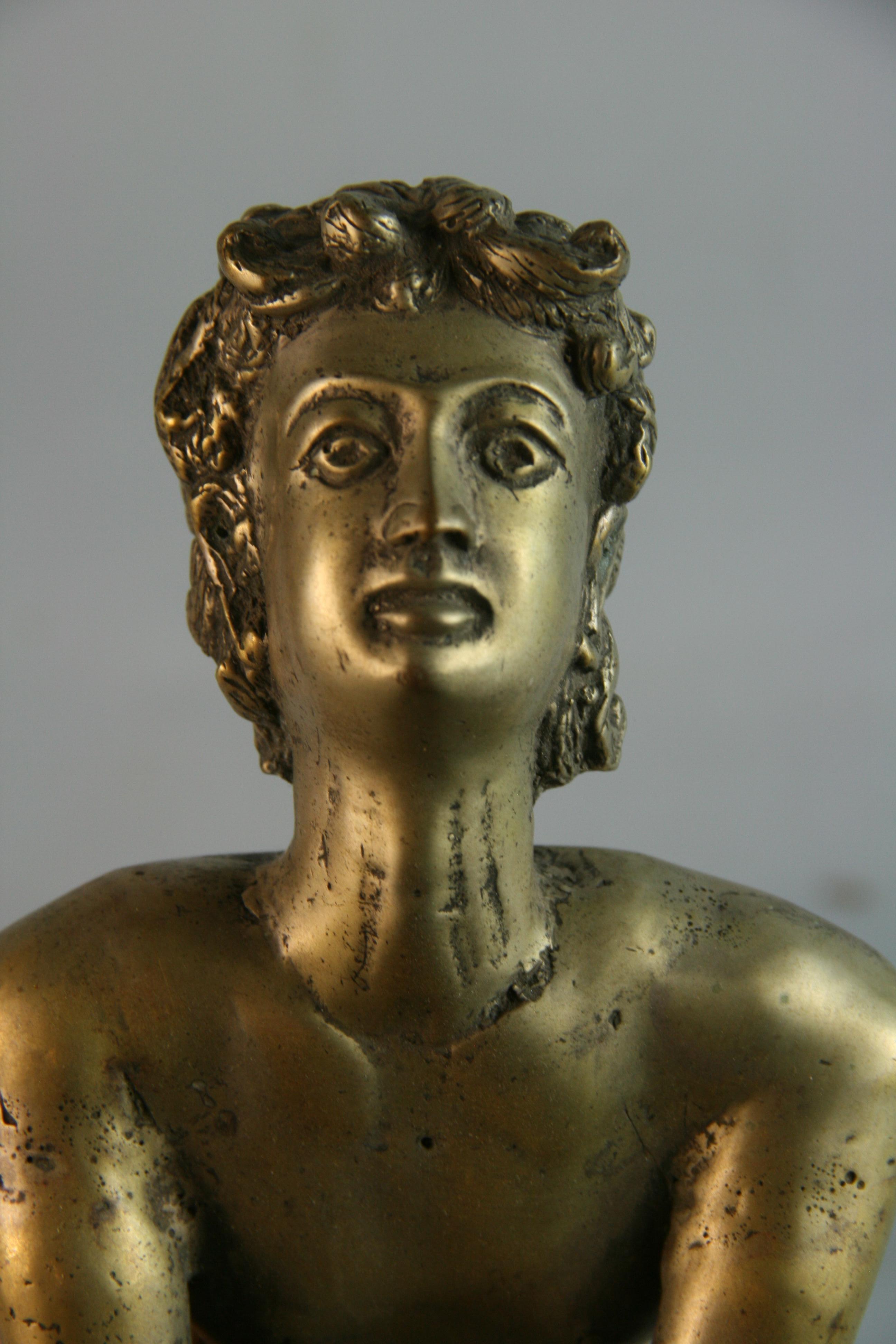 Lampe figurative Art Déco argentée avec globe en verre dépoli en vente 8