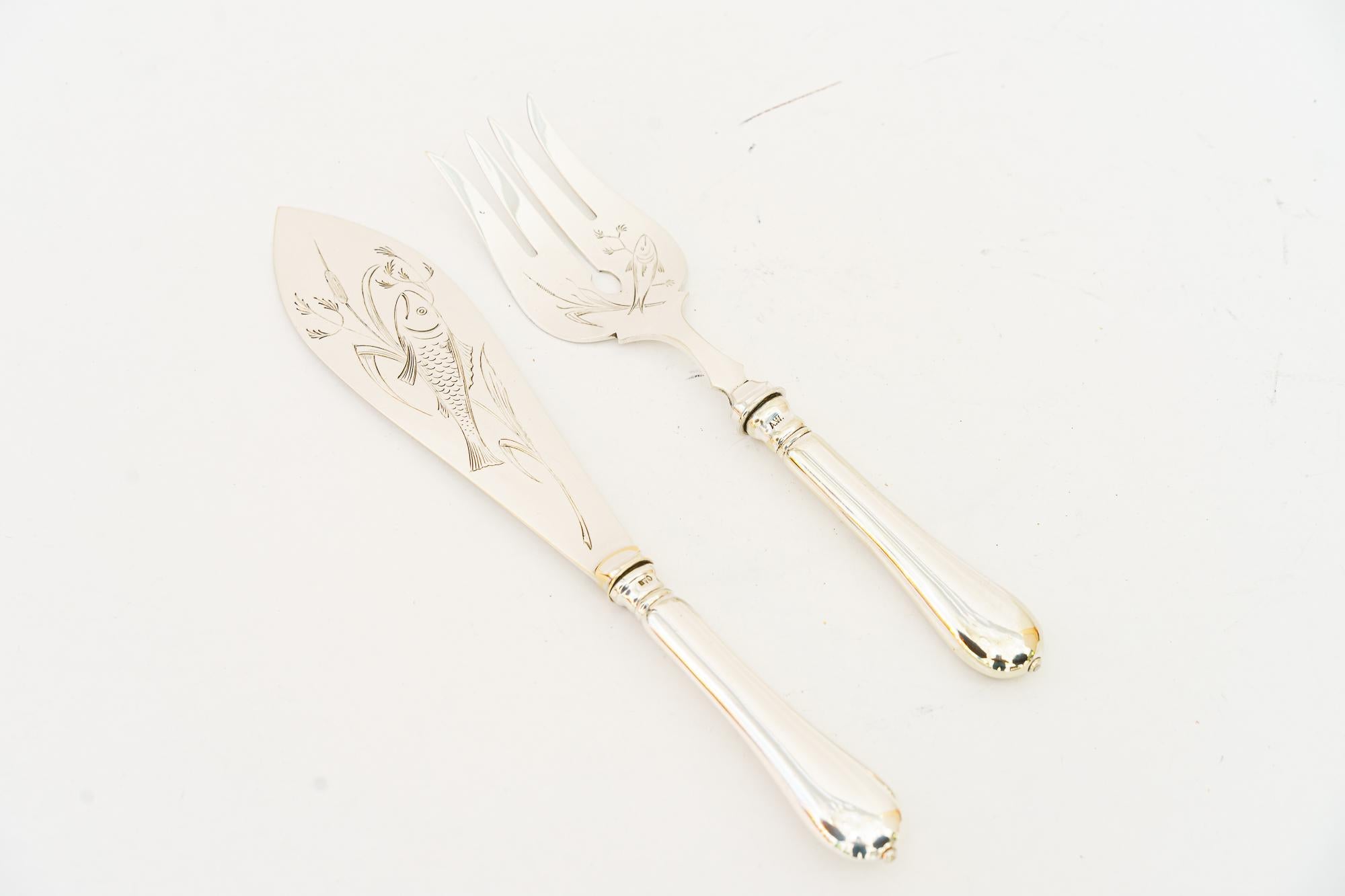 Autrichien Service de couteaux et de fourchettes à poisson en argent Art déco vienne vers 1920 en vente